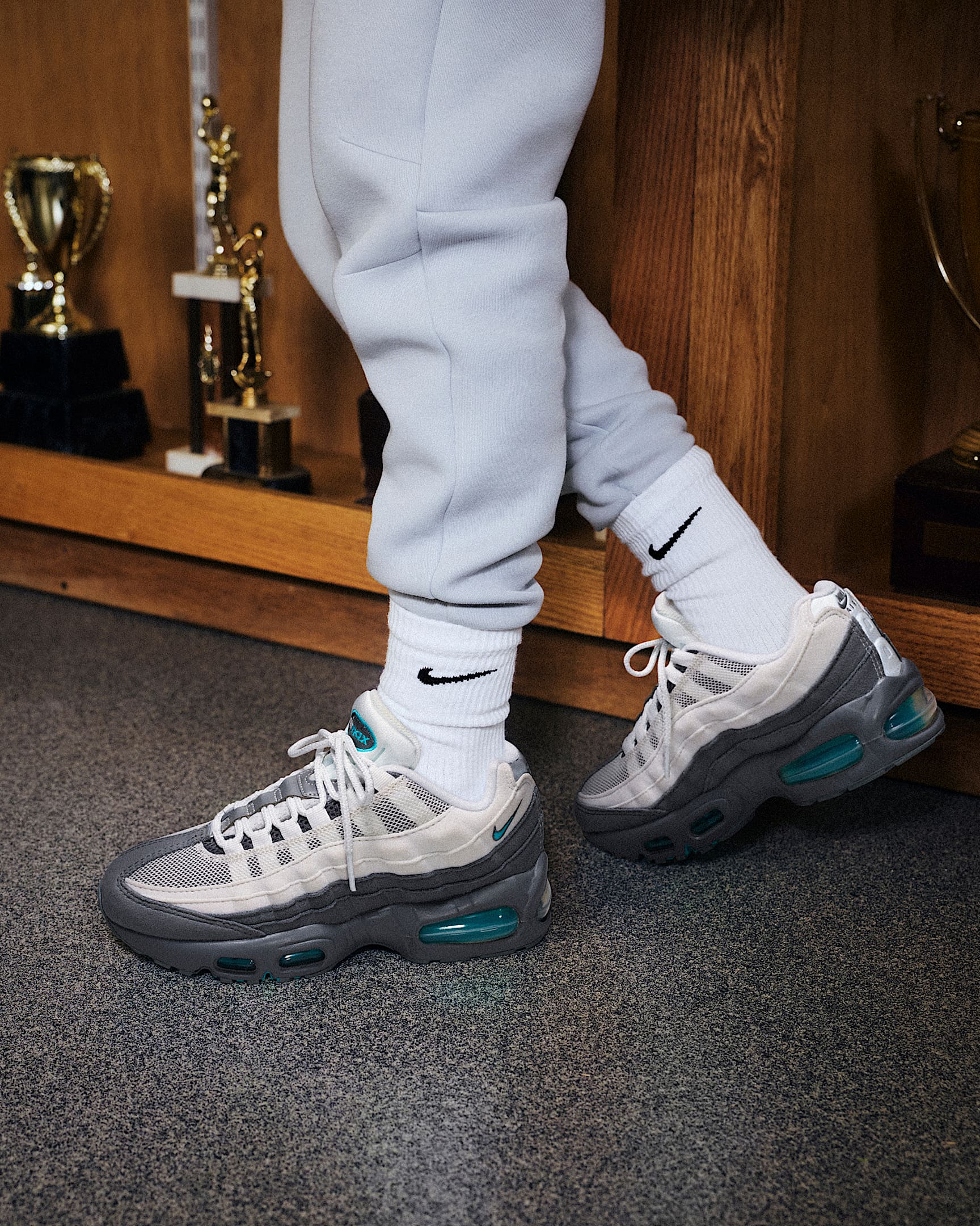 Nike Air Max 95 Big Bubble Older Kids' Shoes - Summit White/Smoke Grey/Dark Smoke Grey/Dusty Cactus