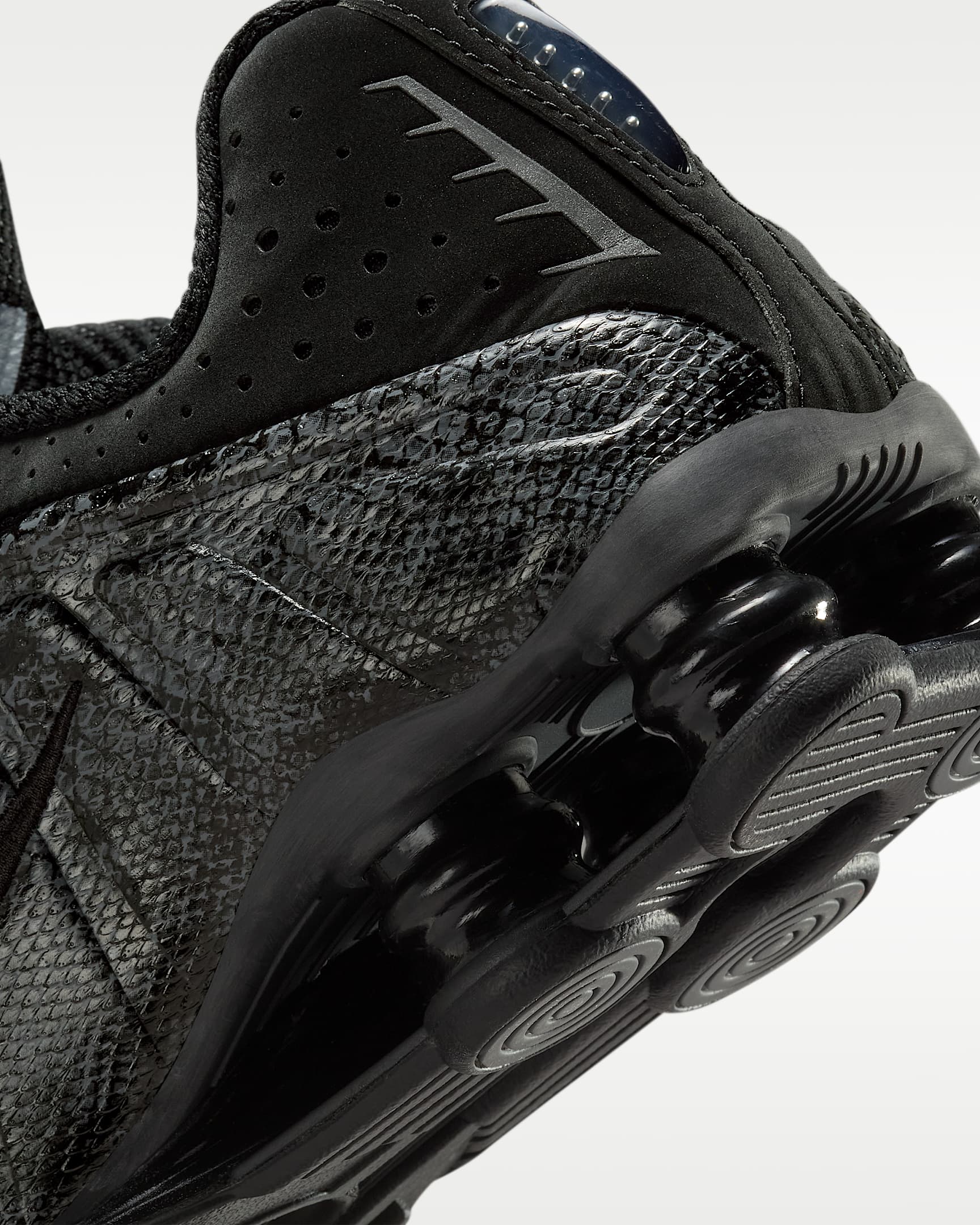Nike Shox R4 Print Women's Shoes - Black/Metallic Silver/Dark Grey/Black