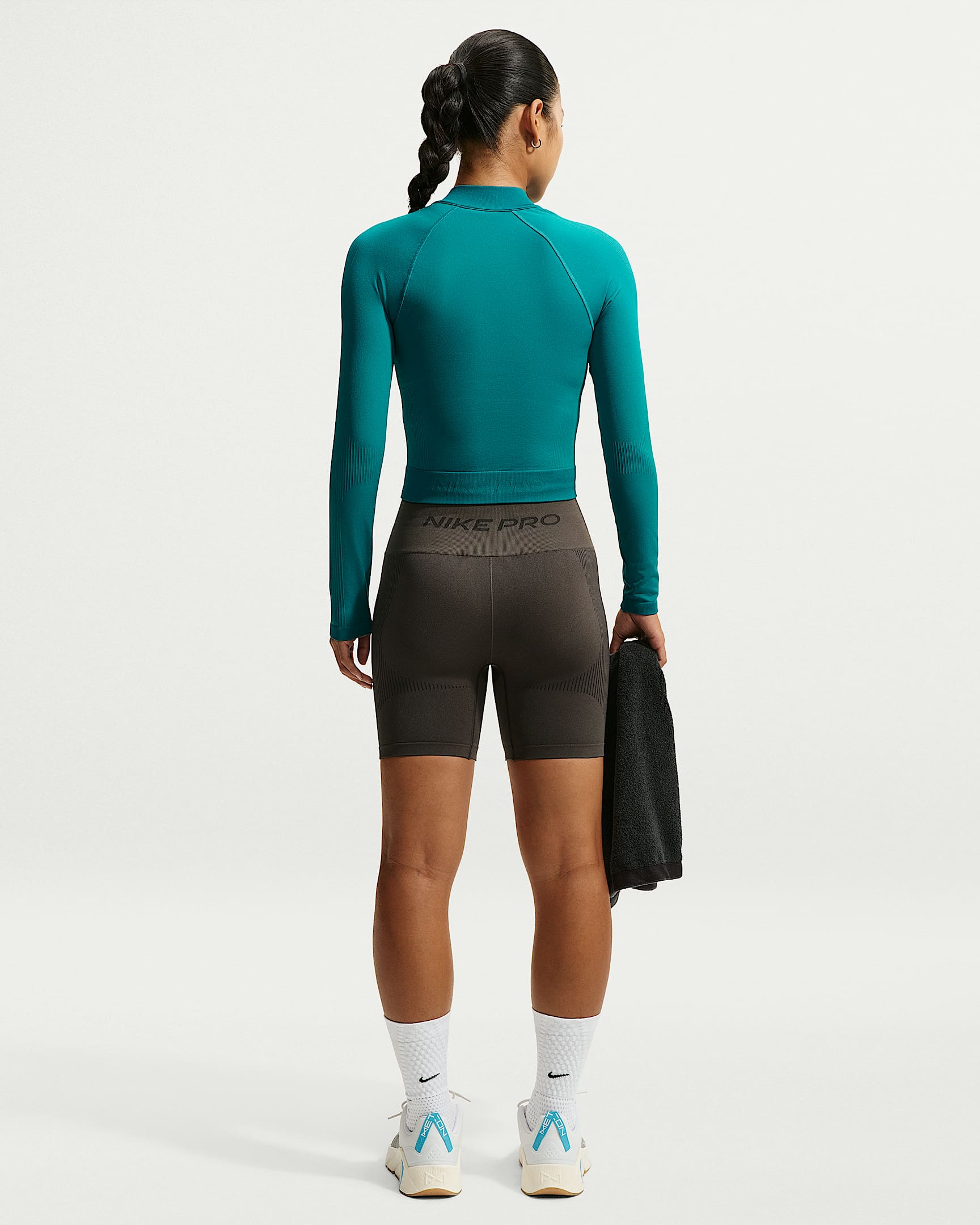 Nike Pro Women's Full-Zip Training Top - Bright Spruce