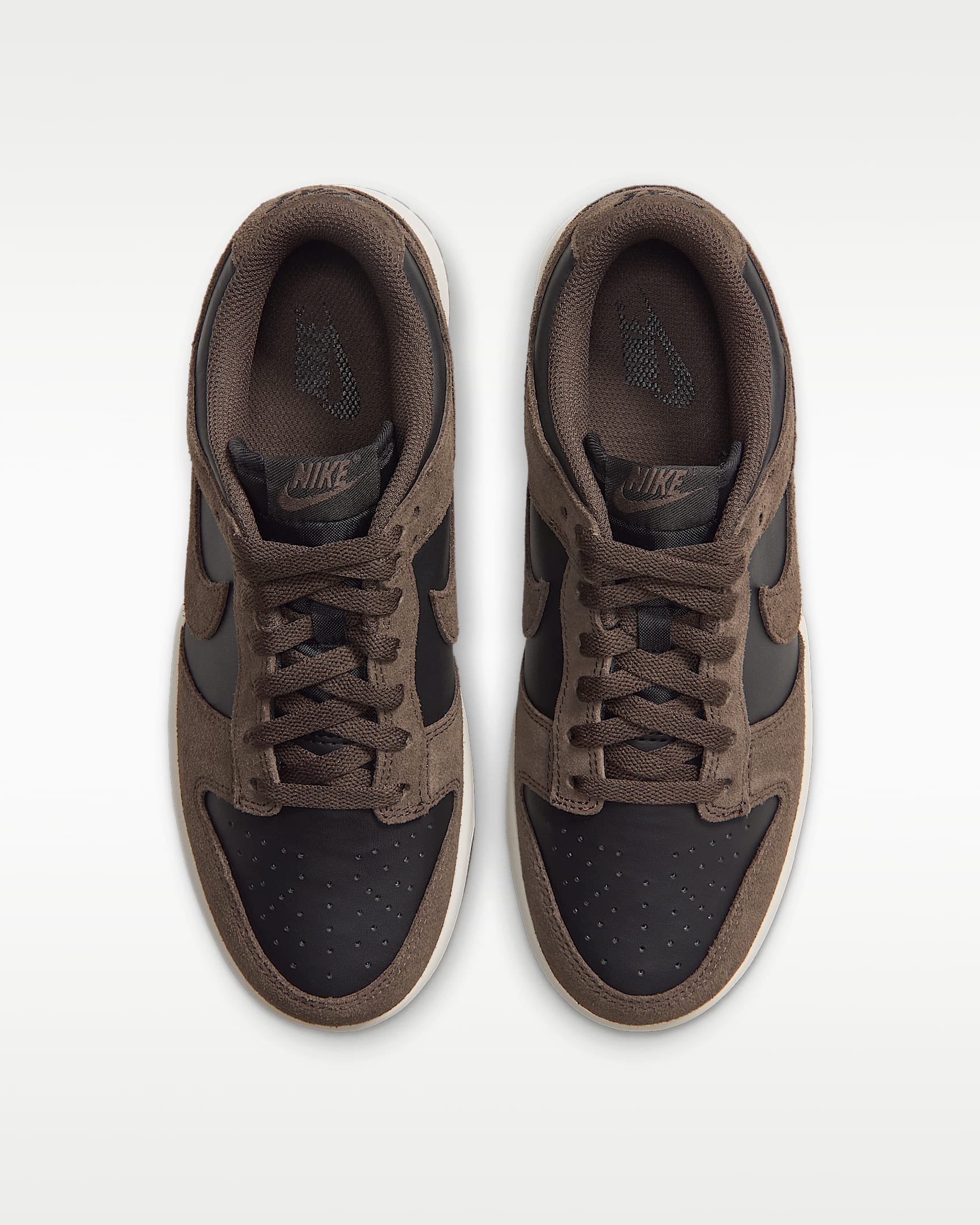 Chaussure Nike Dunk Low Suede pour femme - Noir/Sail/Metallic Silver/Baroque Brown