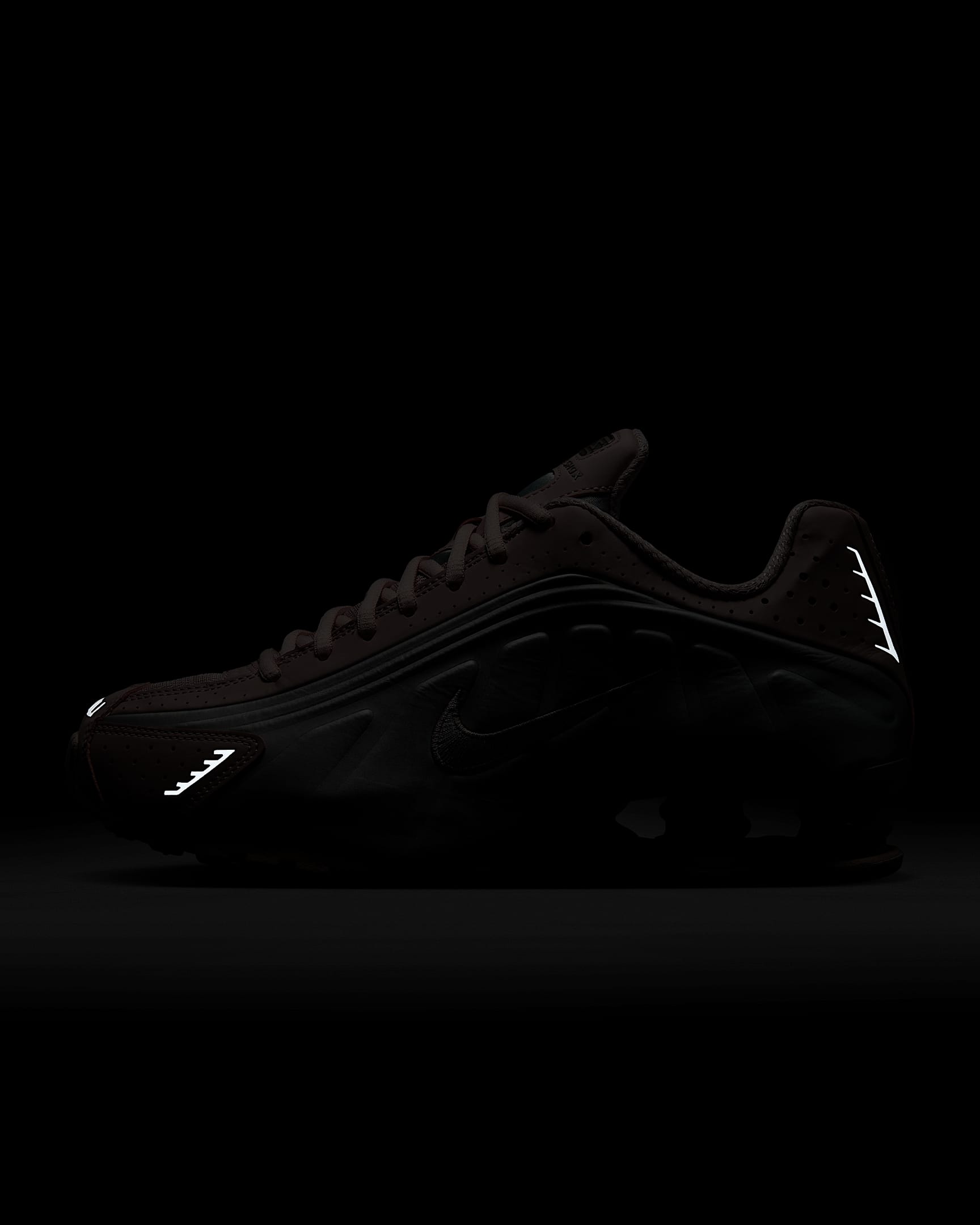 Tenis para mujer Nike Shox R4 - Rosa ligero/Platino metalizado