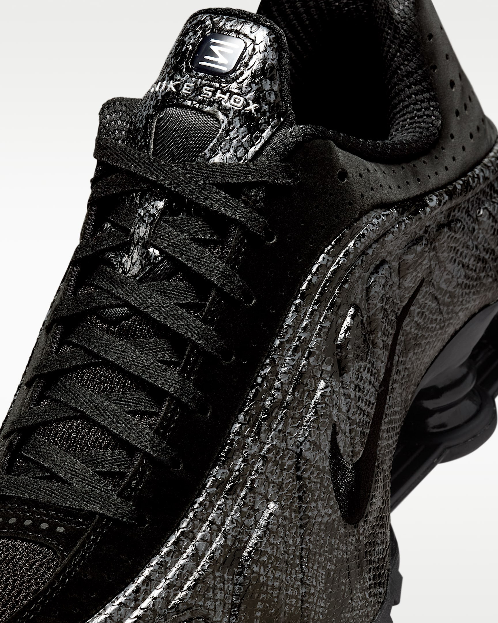 Nike Shox R4 Print Women's Shoes - Black/Metallic Silver/Dark Grey/Black