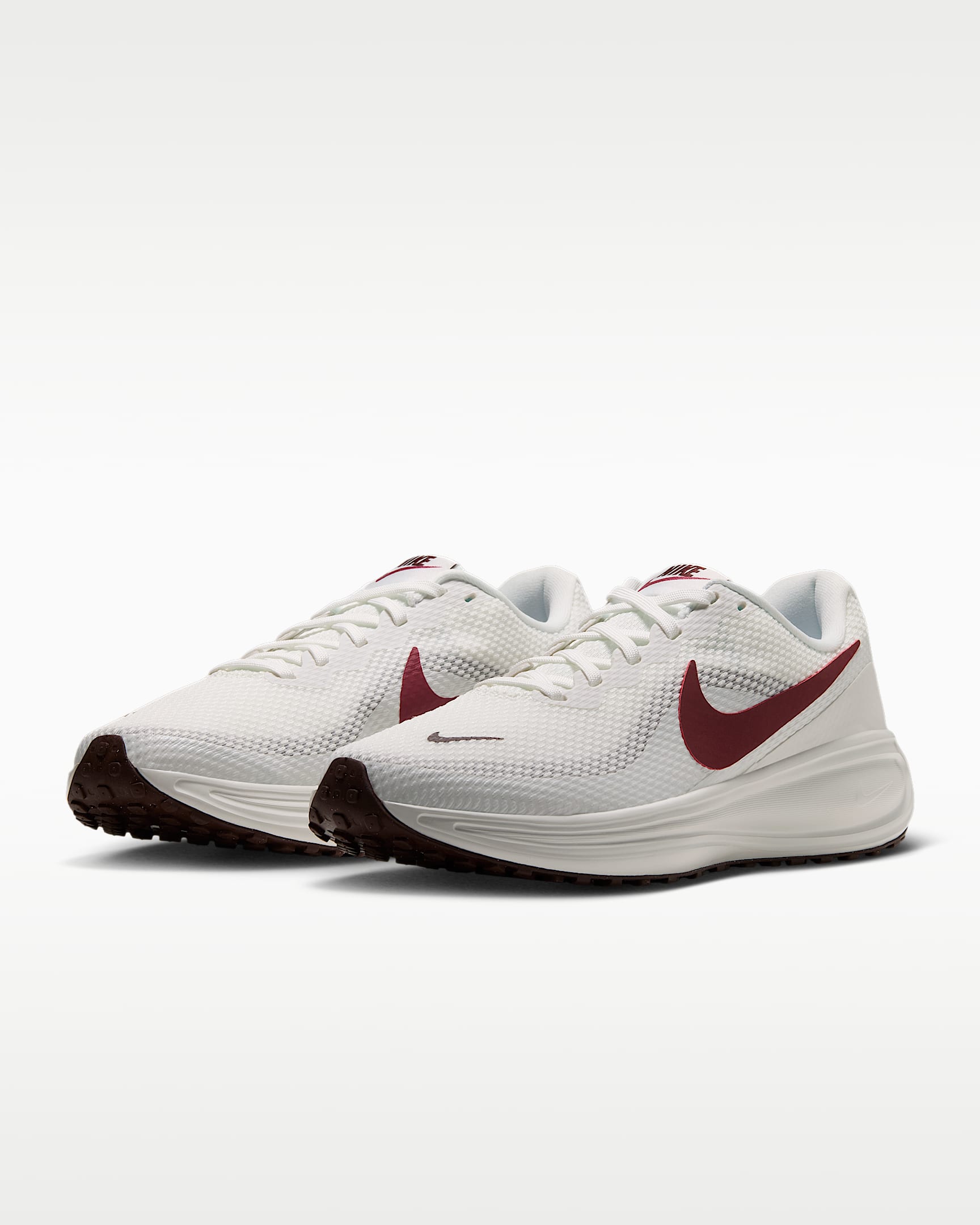 Nike Revolution 8 hardloopschoenen voor dames (straat) - Summit White/Metallic Silver/Mystic Dates/Pink Smoke
