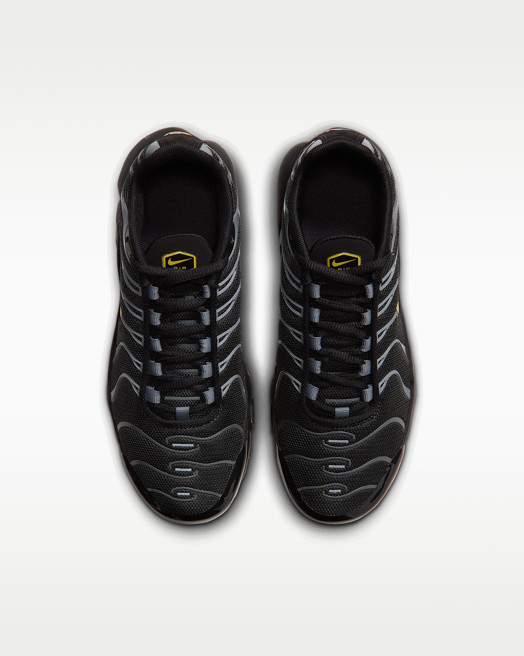 Nike Air Max Plus Older Kids' Shoes - Dark Smoke Grey/Black/Cool Grey/Chrome Yellow
