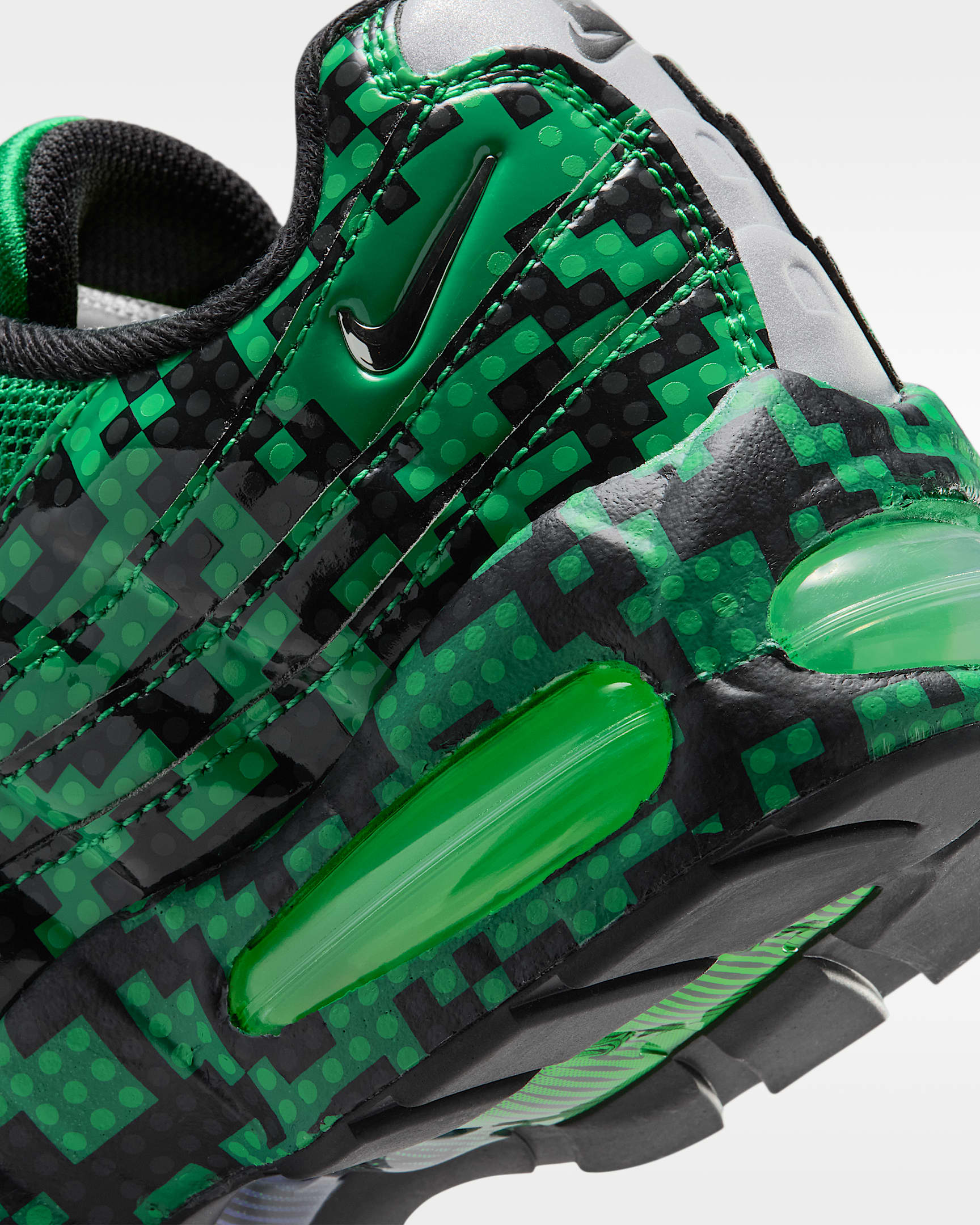 Chaussure Nike Air Max 95 x LEGO® Collection pour ado - Lucky Green/Noir/Green Strike/Metallic Silver