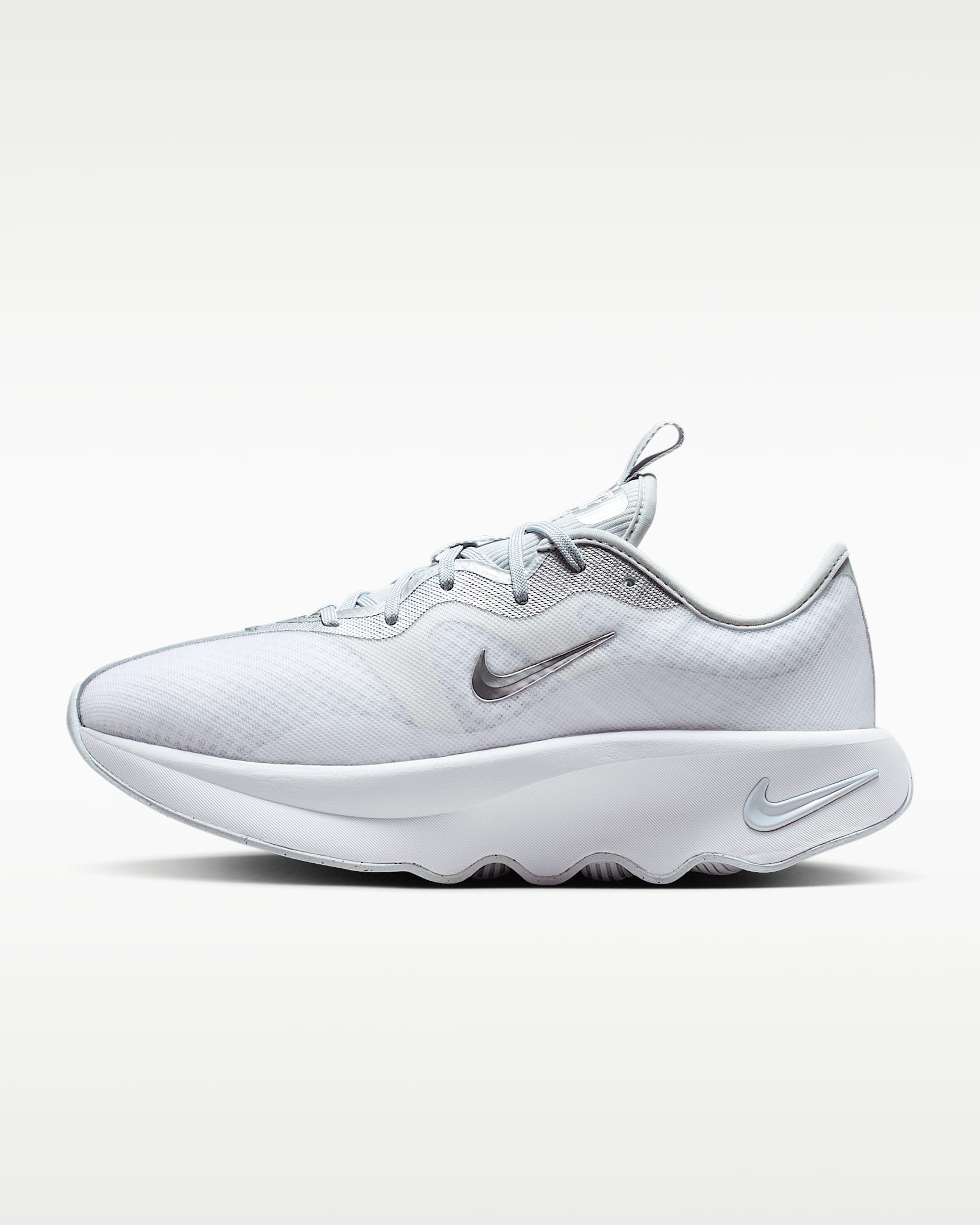 Scarpa da camminata Nike Motiva 2 – Donna - Bianco/Pure Platinum/Argento metallizzato