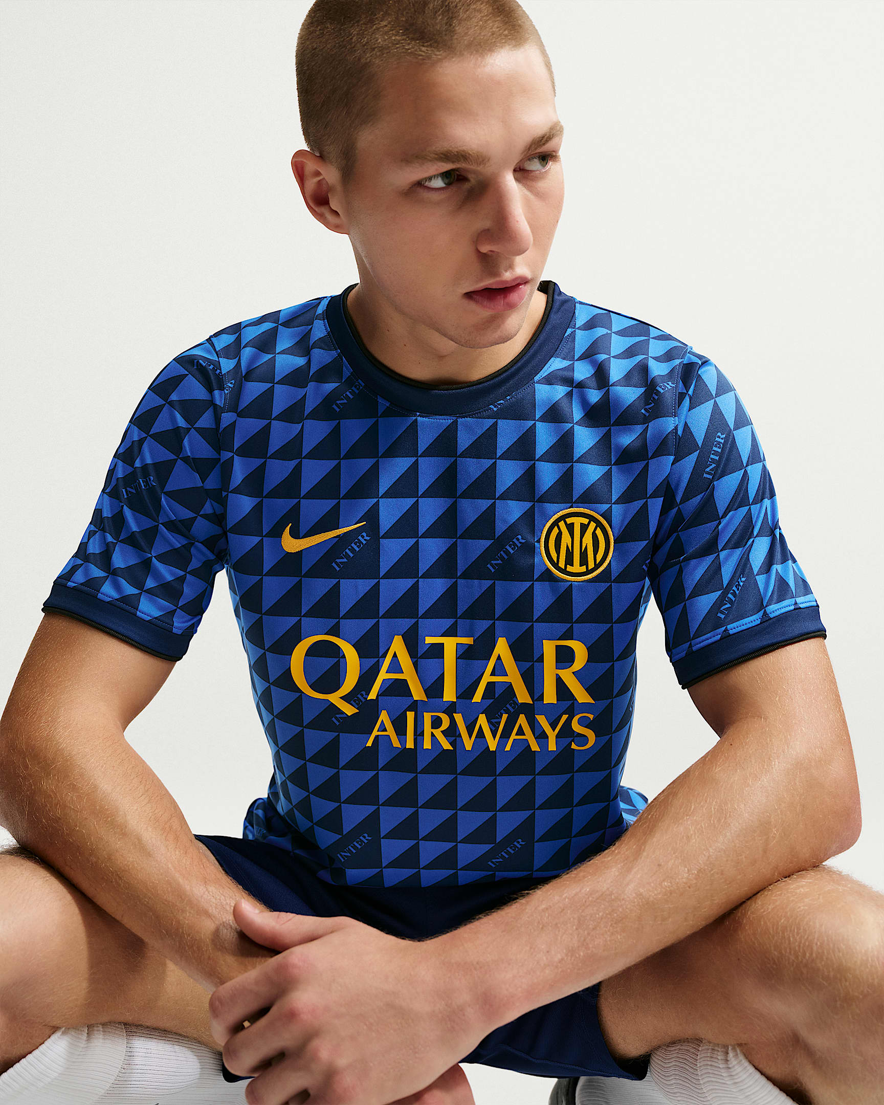 Inter Milan Men's Nike Dri-FIT Football Pre-Match Top - Lyon Blue/Black/University Gold