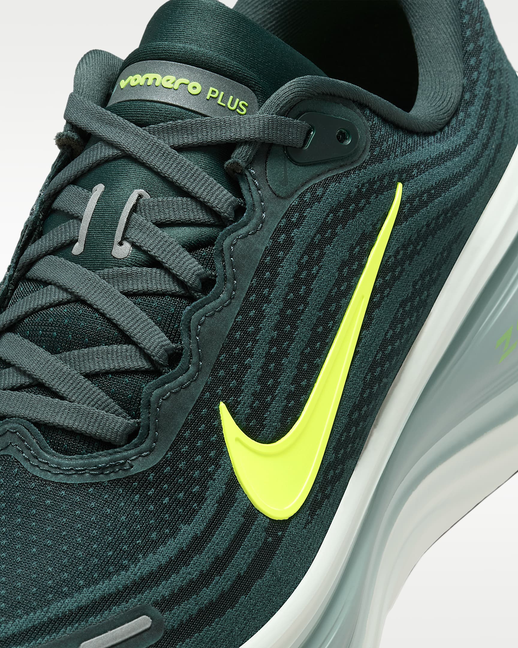 Ανδρικά παπούτσια για τρέξιμο σε δρόμο Nike Vomero Plus - Seaweed/Cannon/Green Haze/Volt