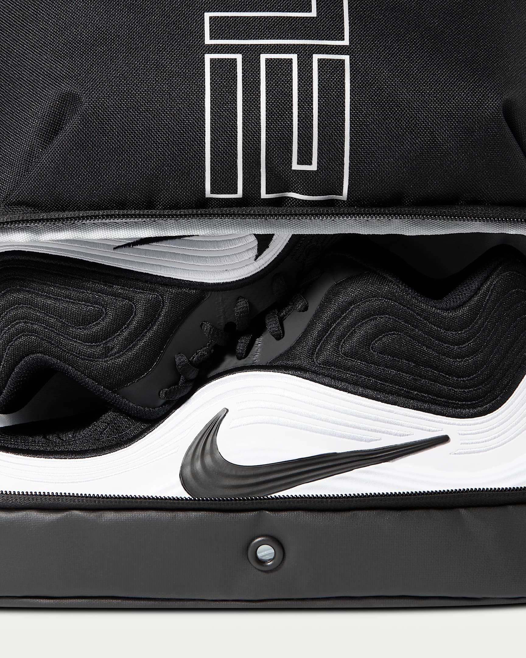 Mochila (32 L) Nike Varsity Elite - Negro/Negro/Plata metalizado