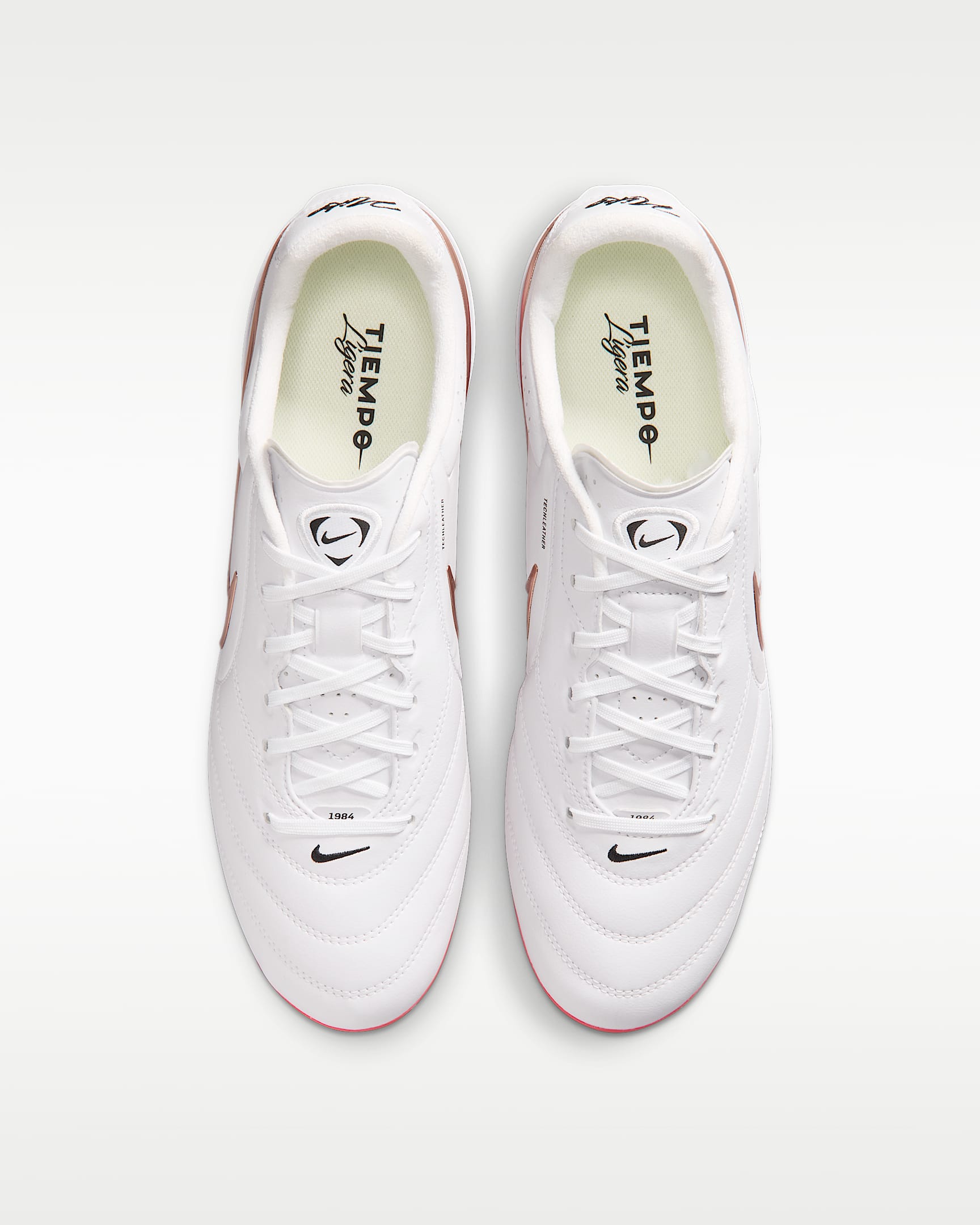 Tacos de fútbol para pasto artificial de corte low Nike Tiempo Ligera Pro - Blanco/Carmesí brillante/Difuso
