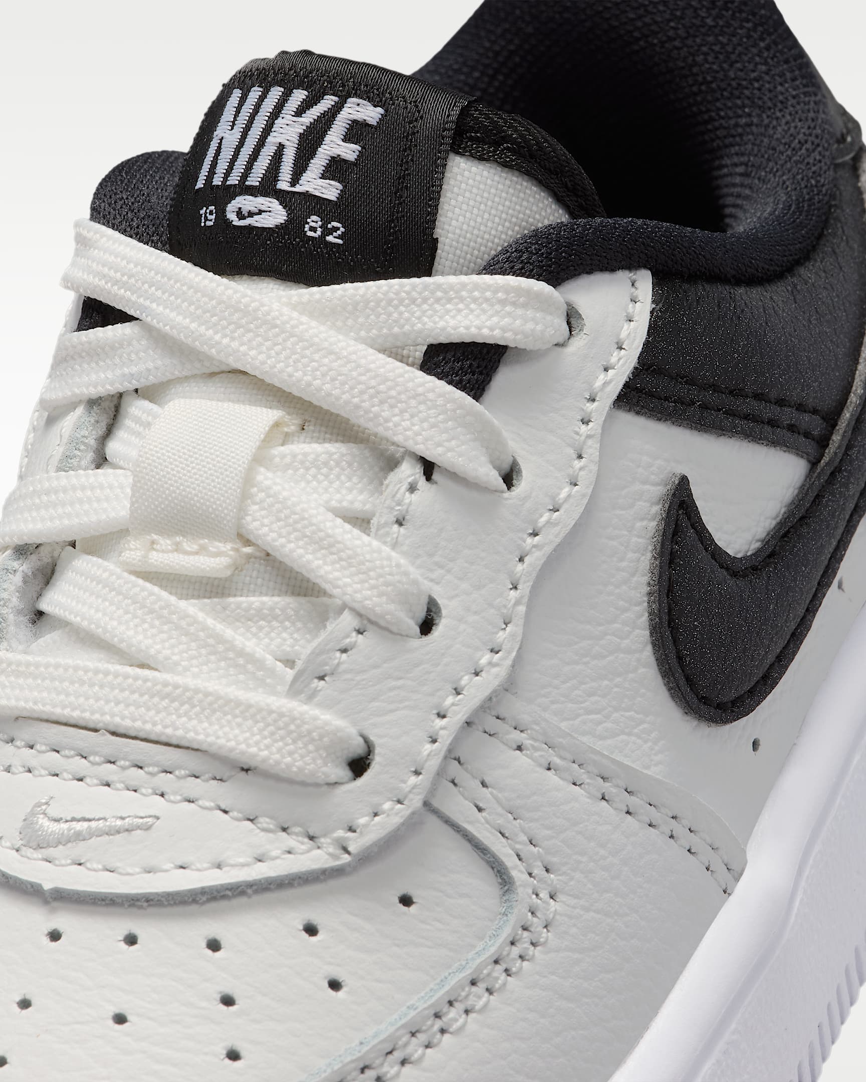 Nike Force 1 Low LV8 5 Baby/Toddler Shoes - Summit White/White/Metallic Silver/Black