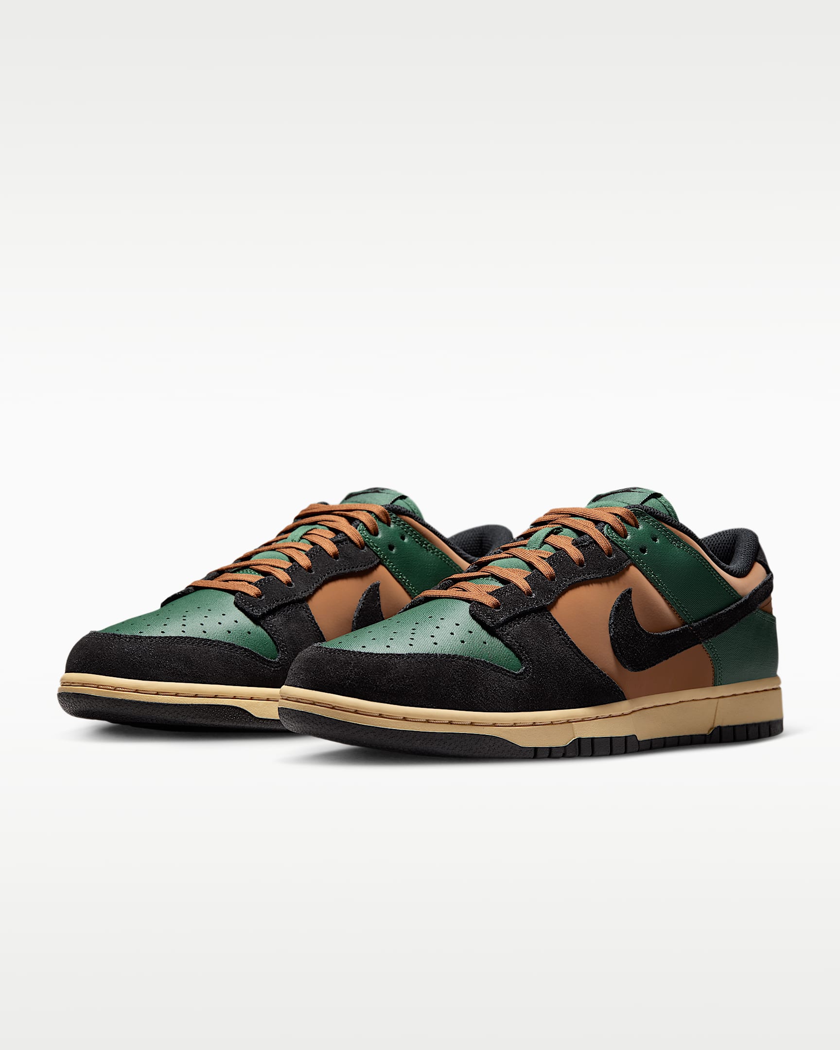 Nike Dunk Low Retro Men's Shoes - Fir/Light British Tan/Sesame/Black