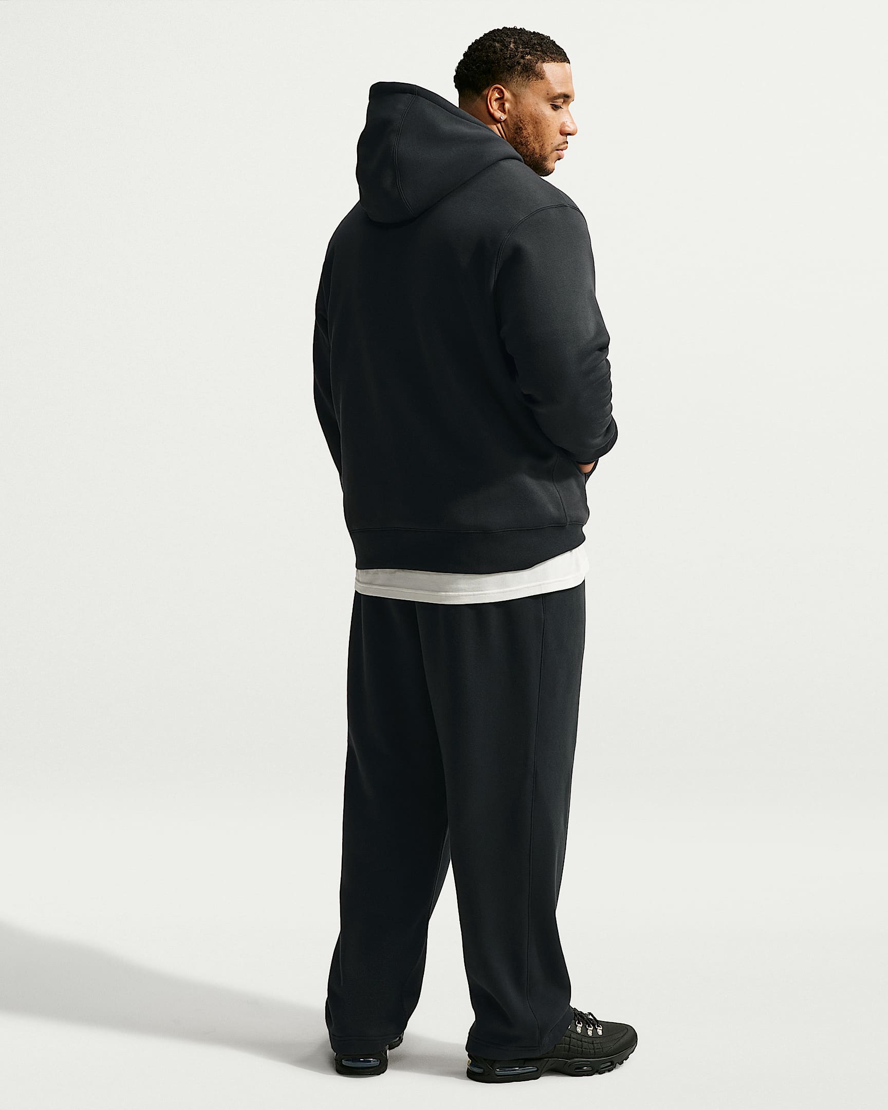 Felpa pullover in fleece con cappuccio Nike Club – Uomo - Nero/Nero/Argento metallizzato