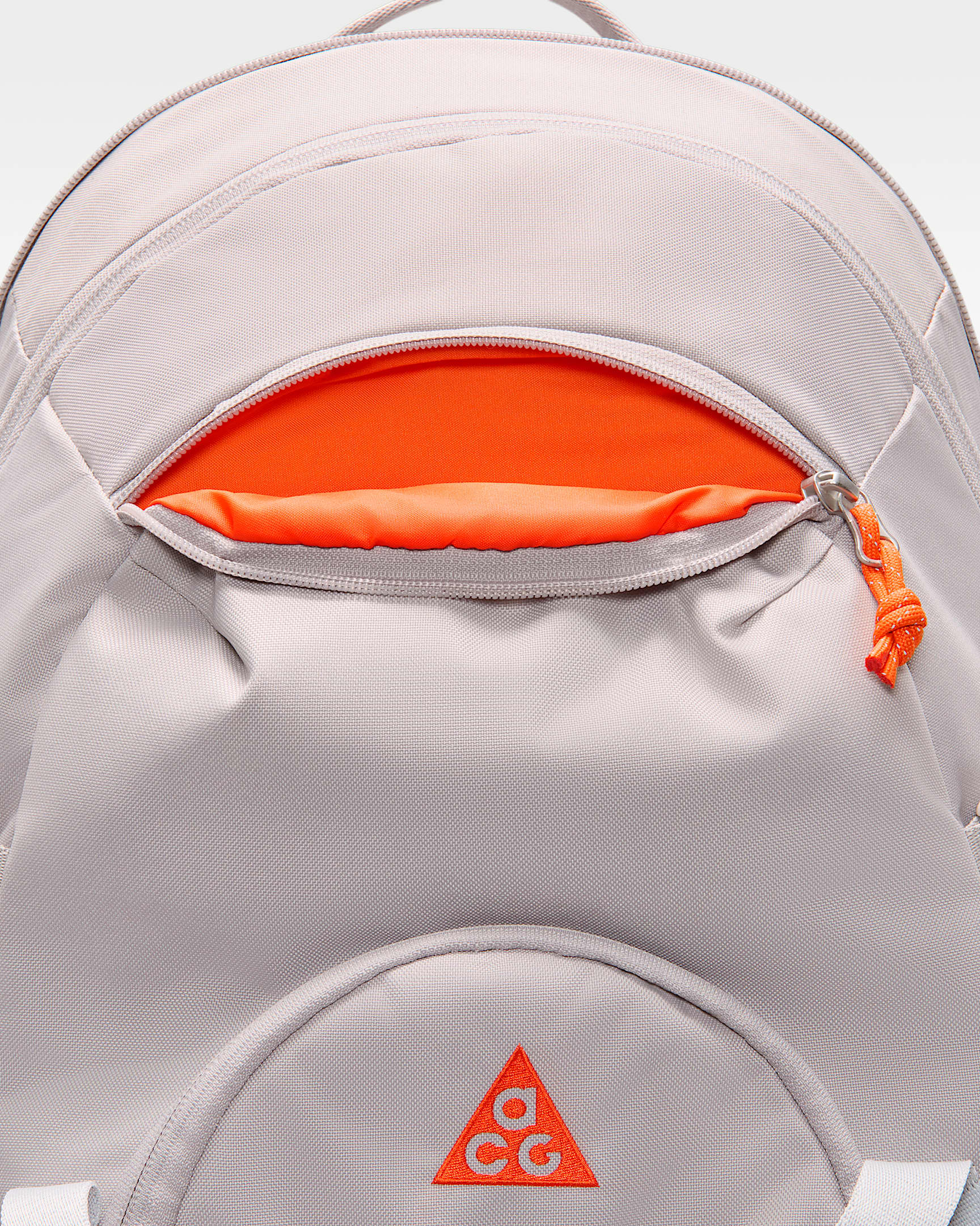 เป้สะพายหลัง ACG DAYMAX (25 ล.) - College Grey/Grey Fog/Safety Orange