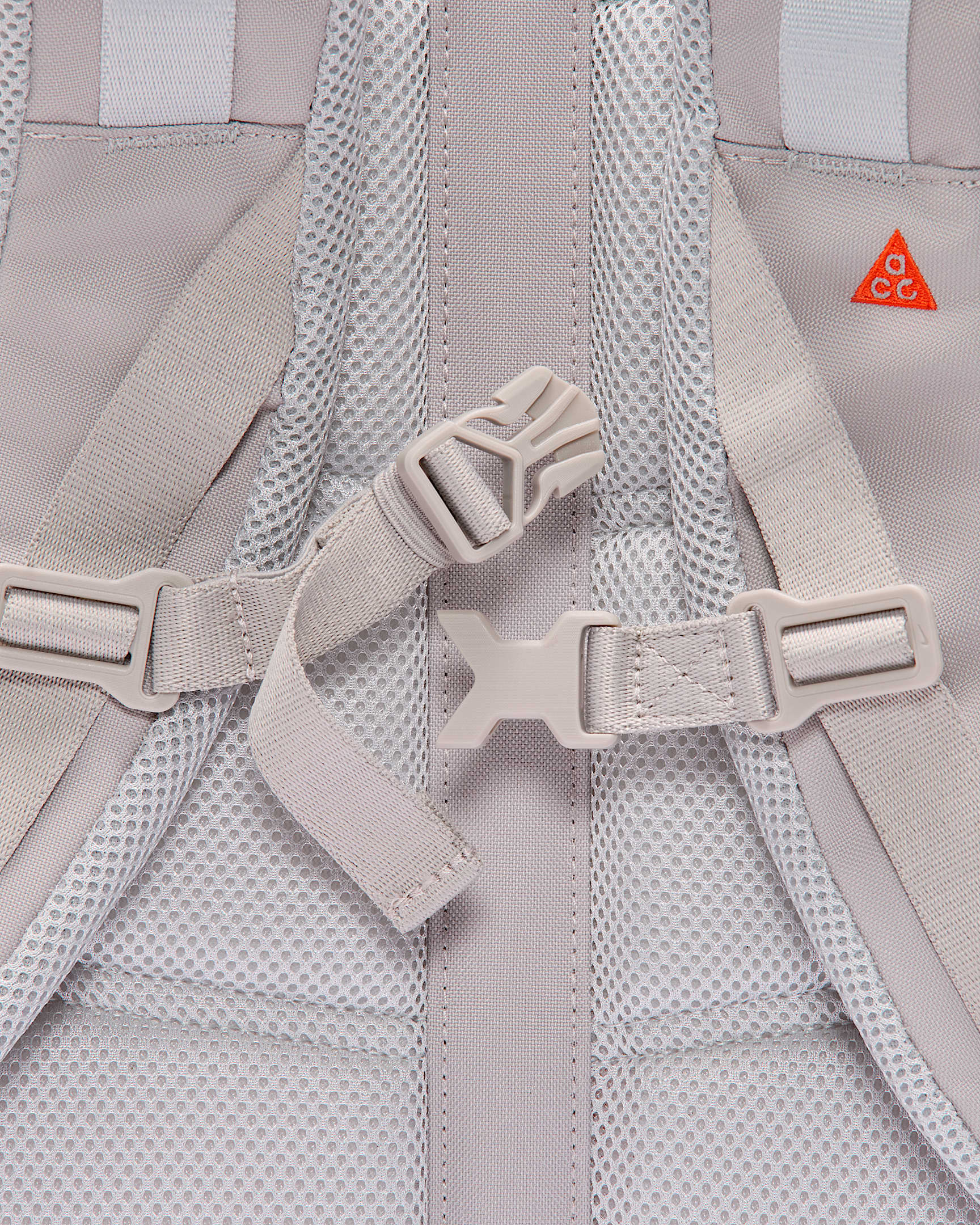 เป้สะพายหลัง ACG DAYMAX (25 ล.) - College Grey/Grey Fog/Safety Orange