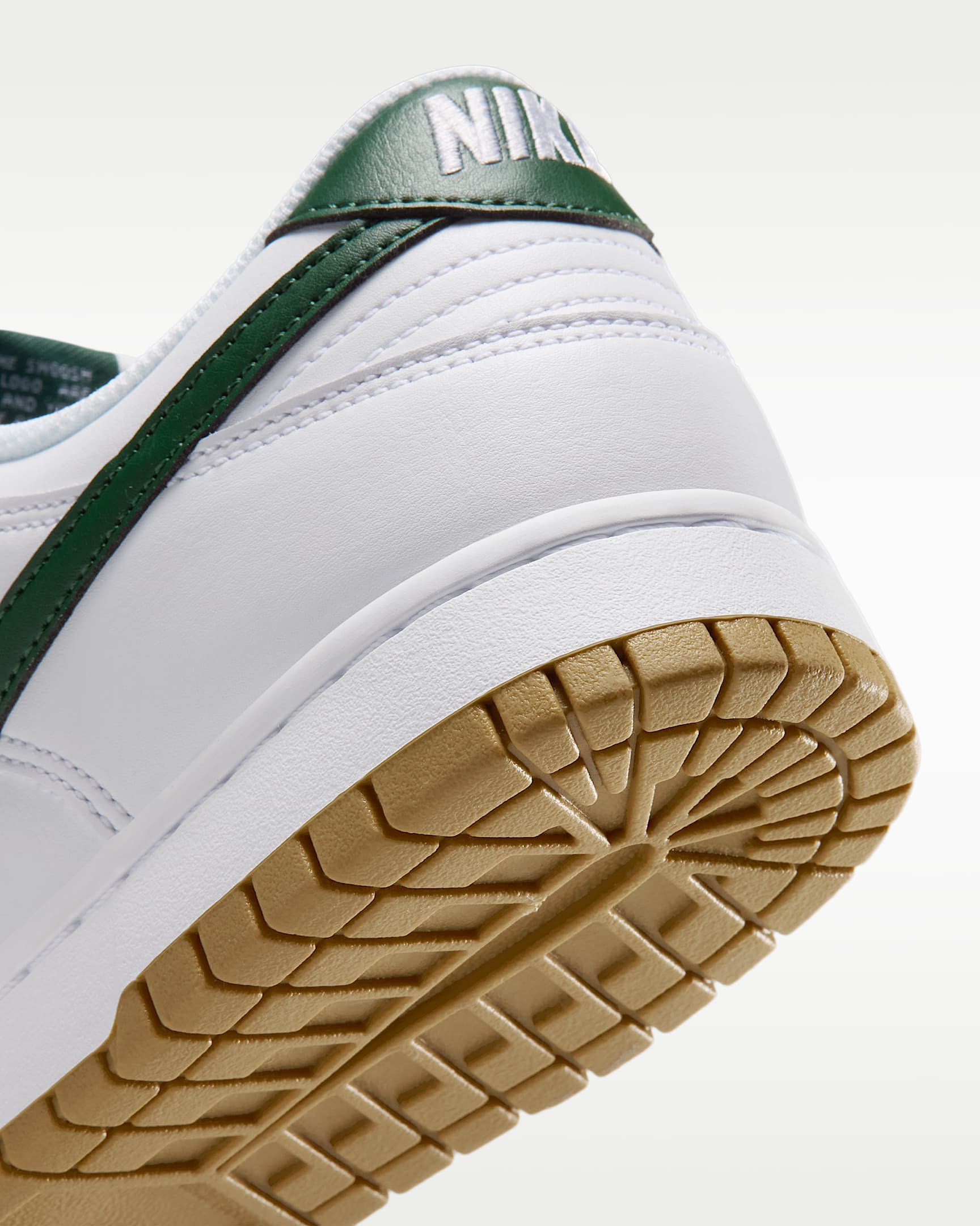 Nike Dunk Low Retro Men's Shoes - White/Gum Light Brown/Fir
