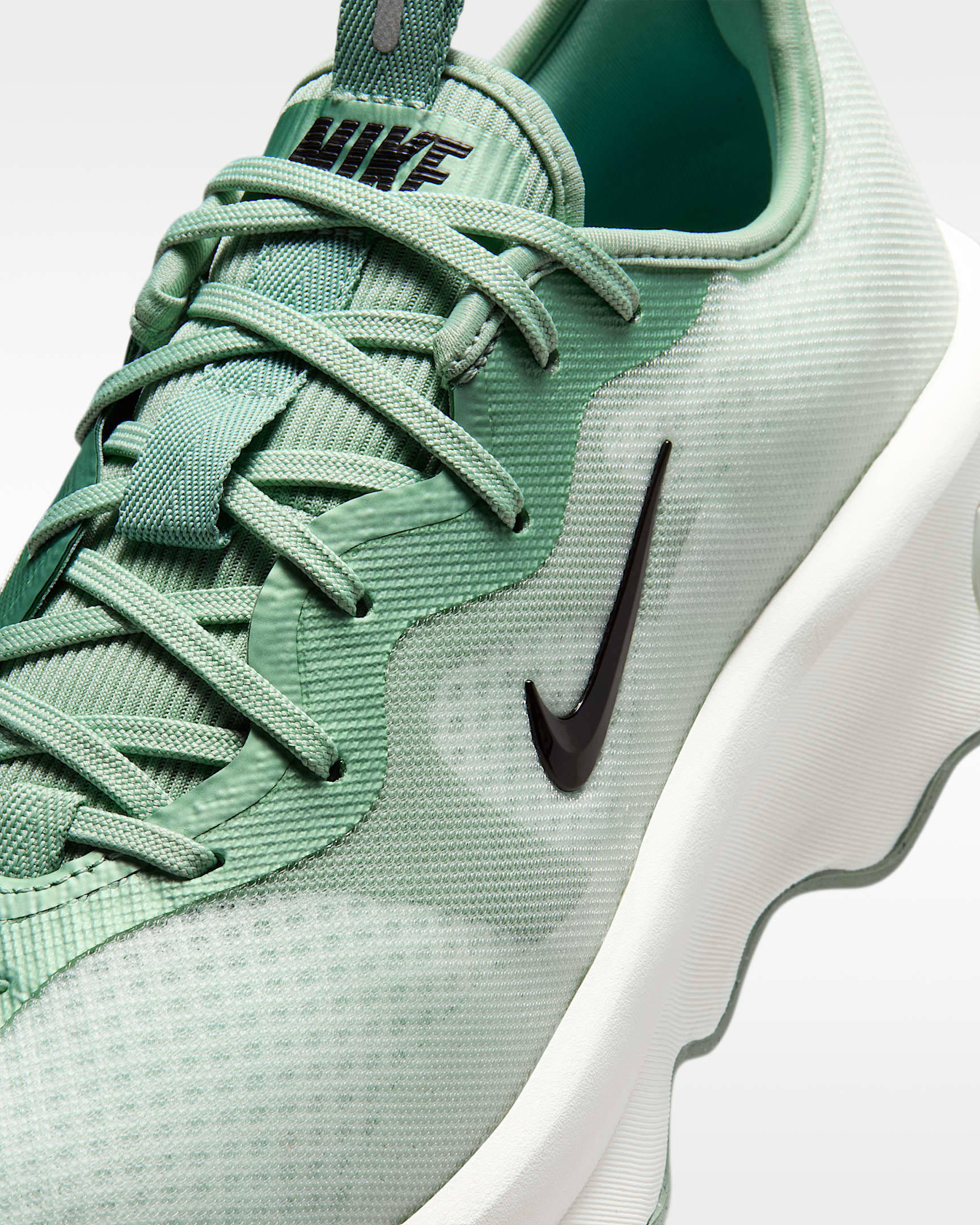 Nike Motiva 2 Women's Walking Shoes - Barely Green/Steam/Sail/Black