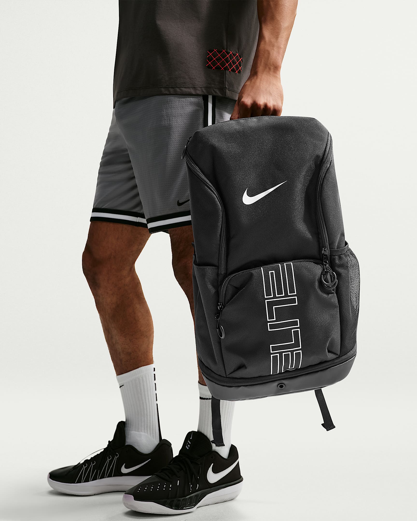 Mochila (32 L) Nike Varsity Elite - Negro/Negro/Plata metalizado