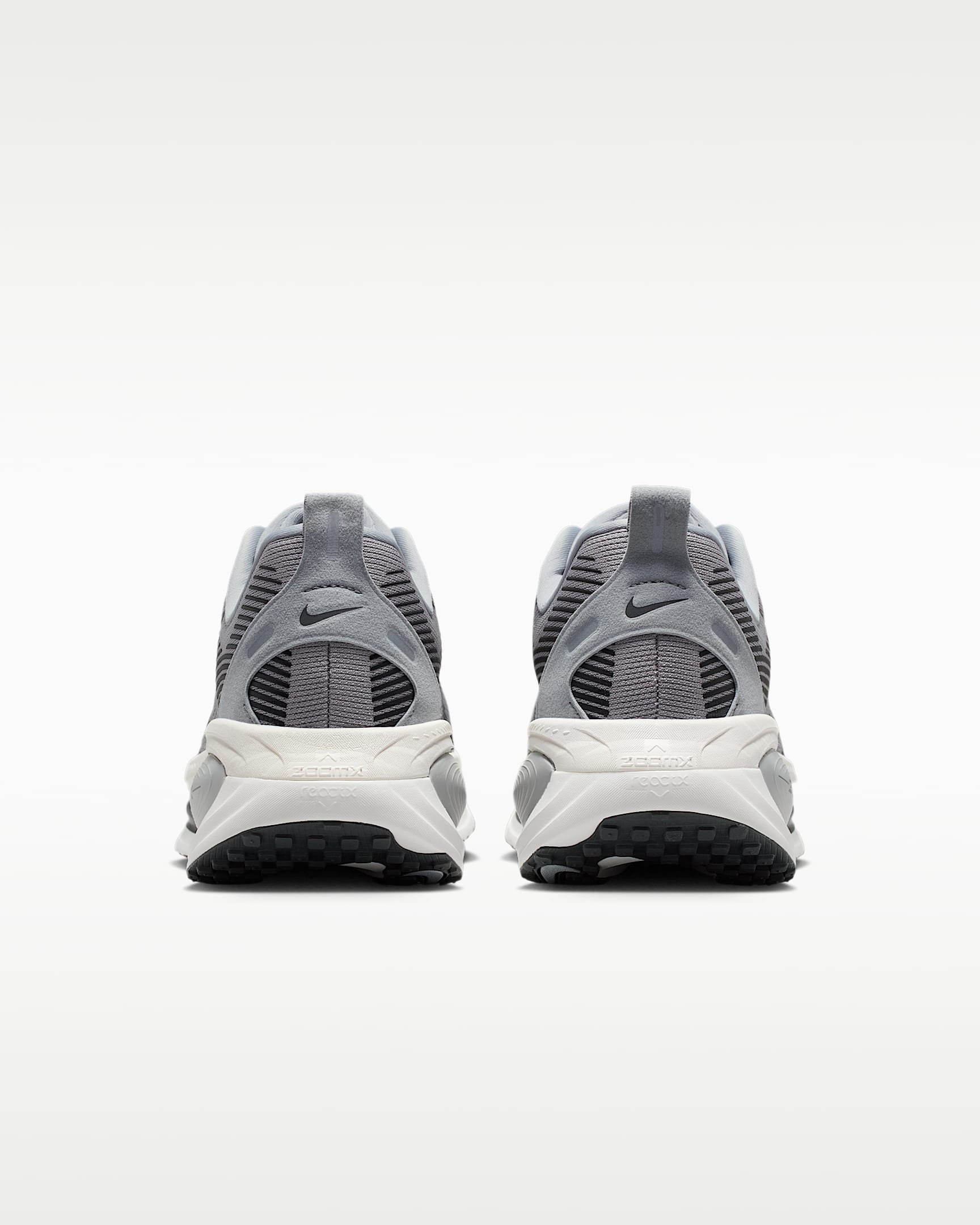 Nike Vomero 18 Men's Road Running Shoes - Wolf Grey/Pure Platinum/Summit White/Anthracite