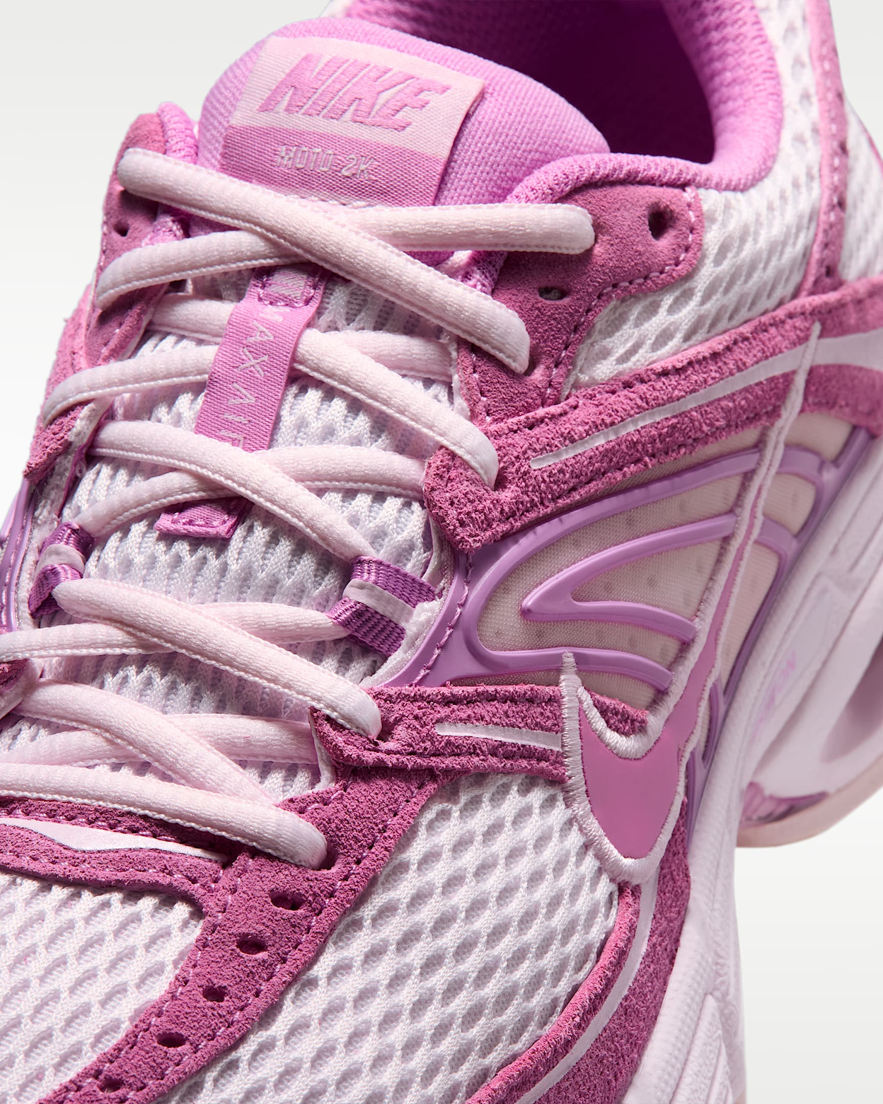 Nike Air Max Moto 2K SE Women's Shoes - Pearl Pink/Pink Foam/Light Magenta