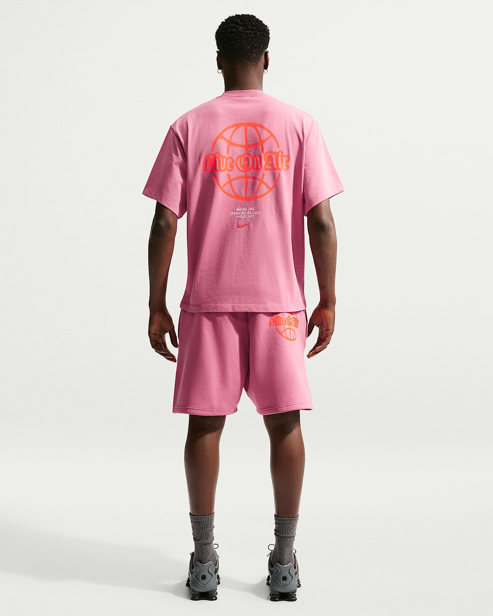 Nike Solo Swoosh Men‘s Fleece Shorts - Peony