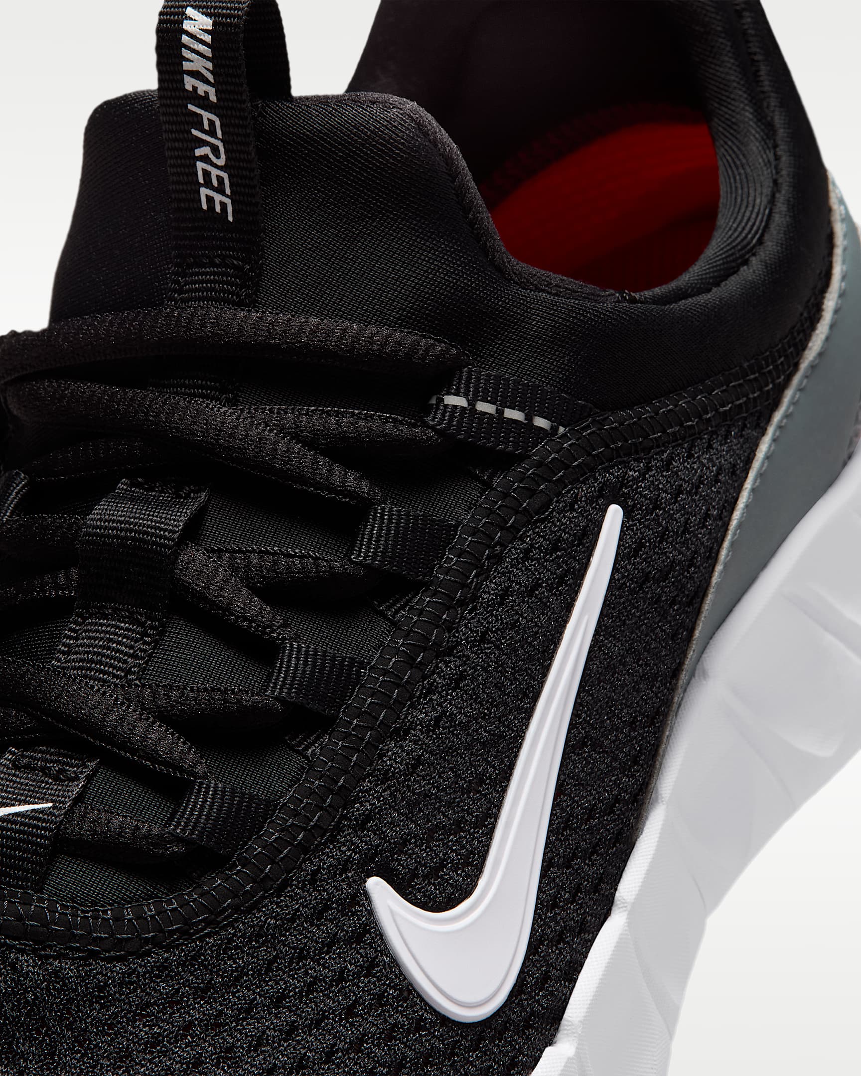 รองเท้าวิ่งเด็กโต Nike Free Ride - ดำ/Cool Grey/University Red/ขาว