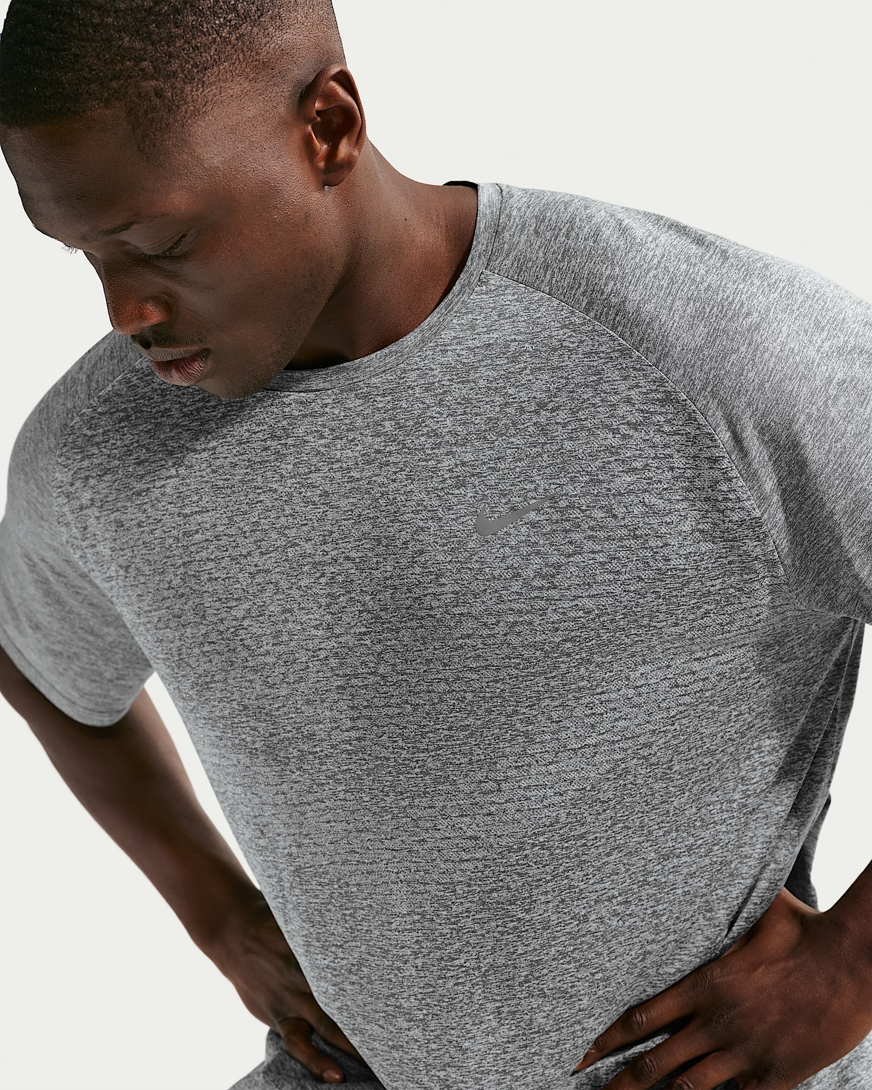 Nike Stride Men's Dri-FIT ADV Short-Sleeve Running Top - Smoke Grey/Heather