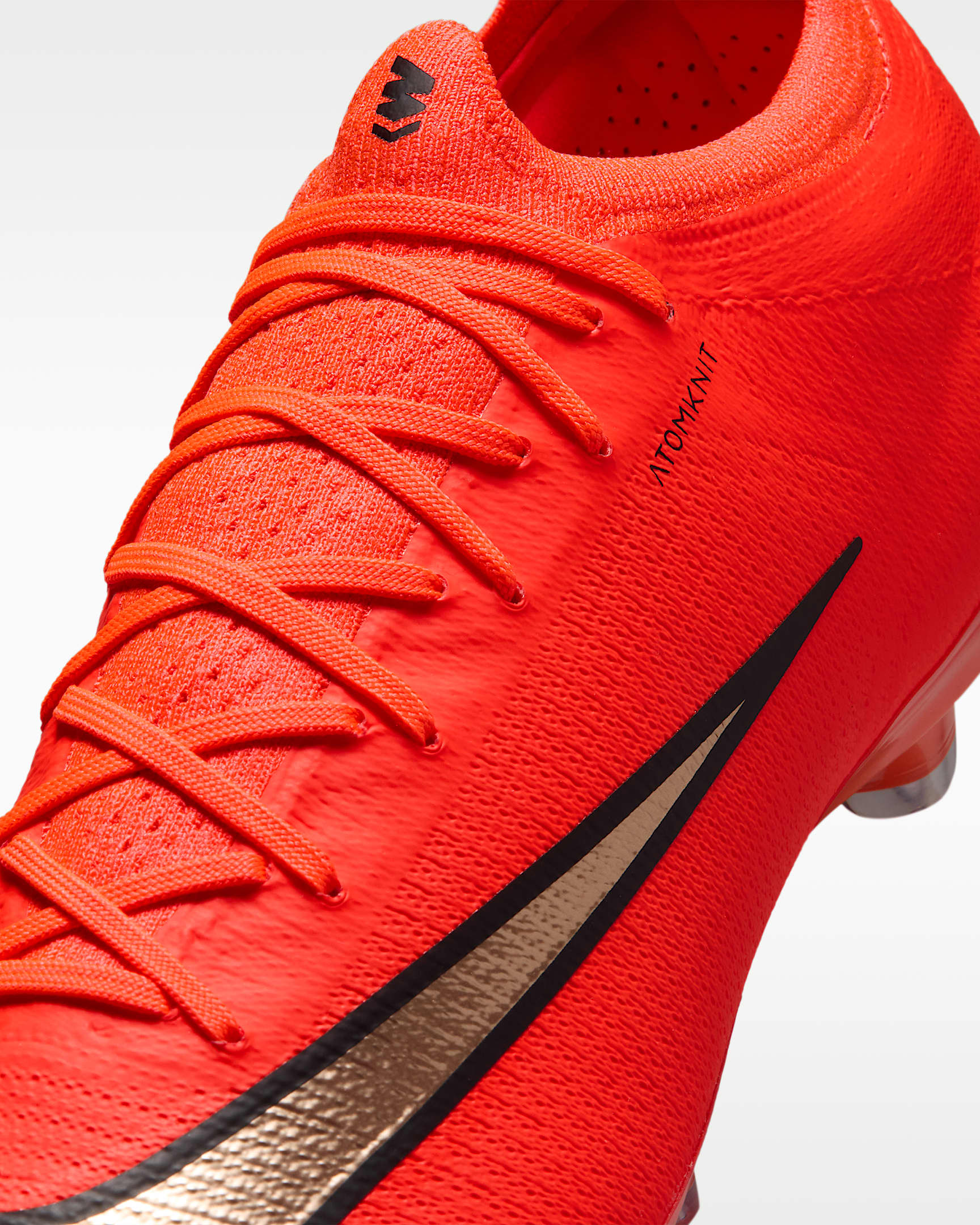 Nike Mercurial Vapor 17 Elite Artificial-Grass Low-Top Football Boots - Bright Crimson/Blur