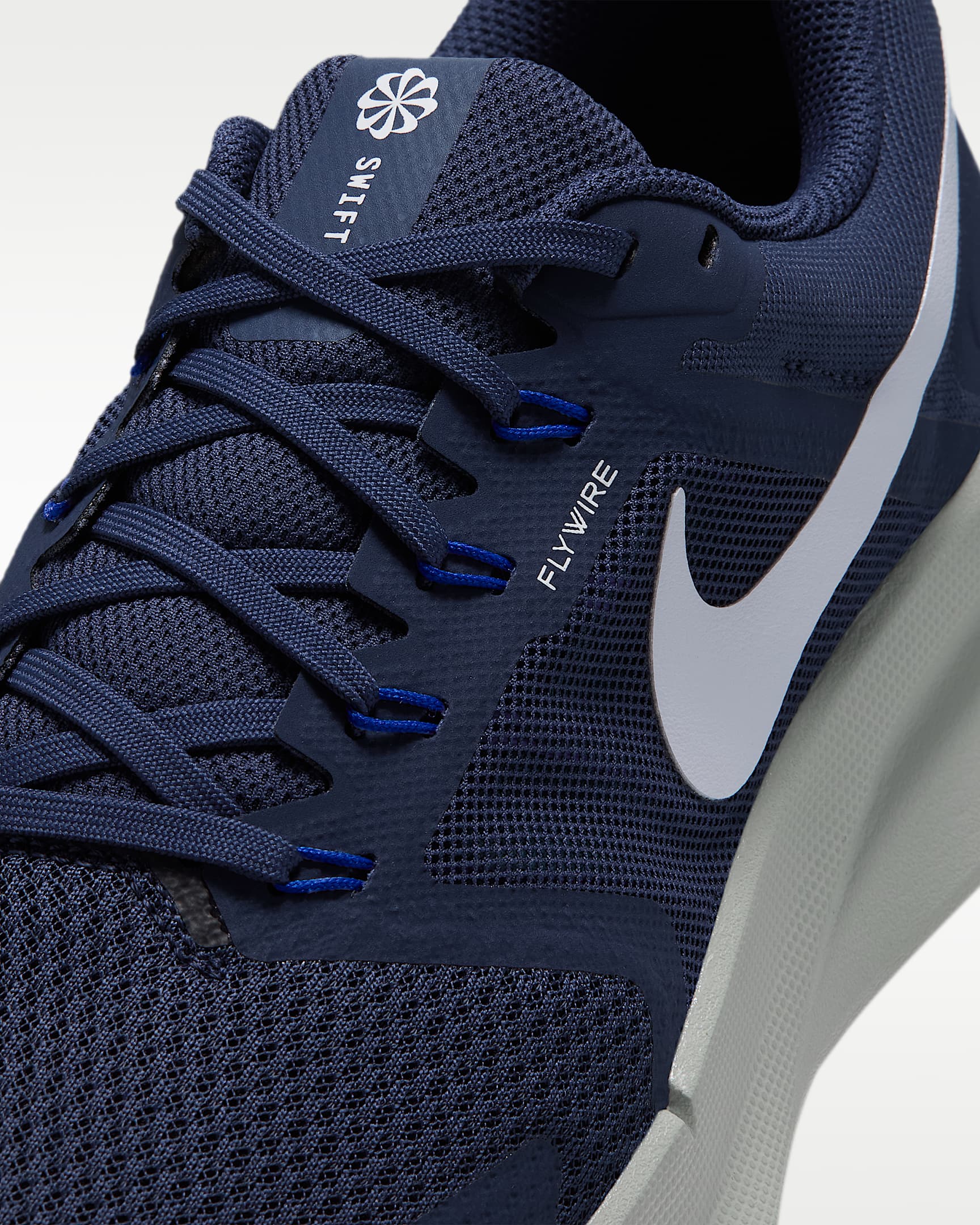 Tenis de correr en pavimento para hombre Nike Run Swift 3 - Azul marino medianoche/Azul humeante/Neblina gris/Blanco