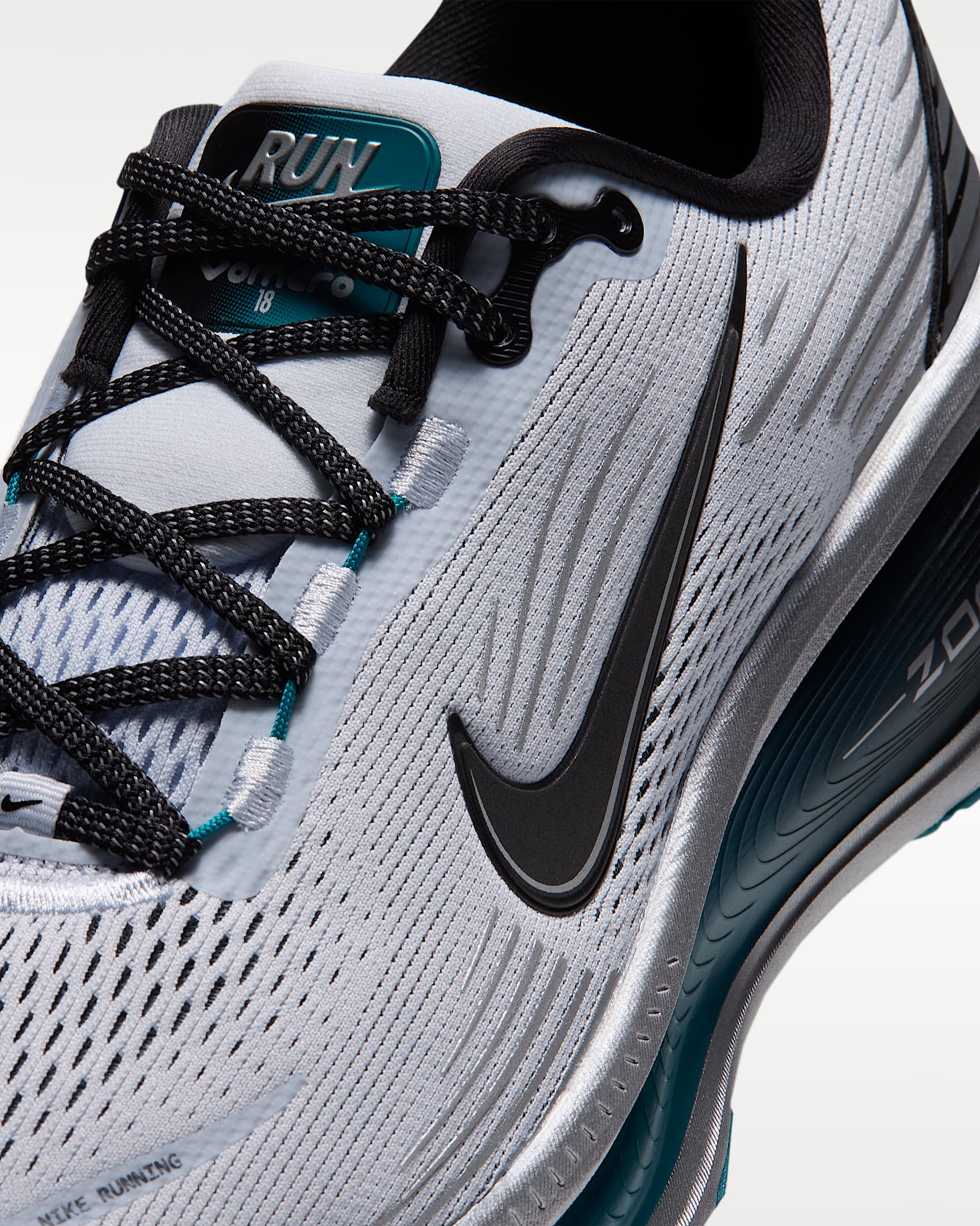 Nike Vomero 18 Sabatilles de running de carretera - Home - Football Grey/Metallic Cool Grey/Bright Spruce/Negre