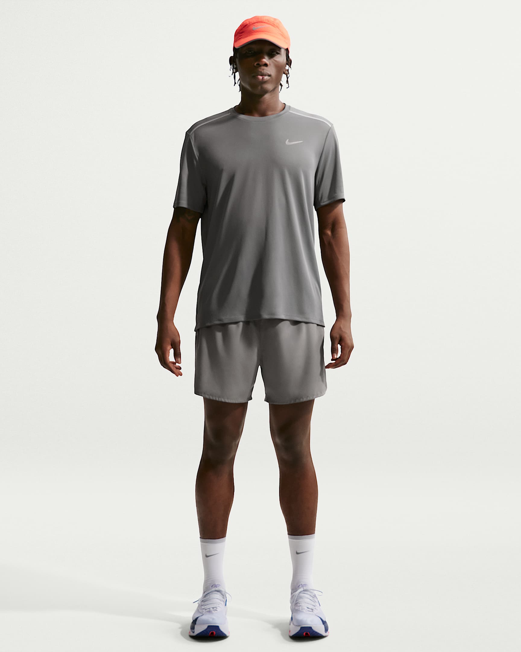 Nike Miler Men's Dri-FIT Short-Sleeve Running Top - Smoke Grey/Iron Grey