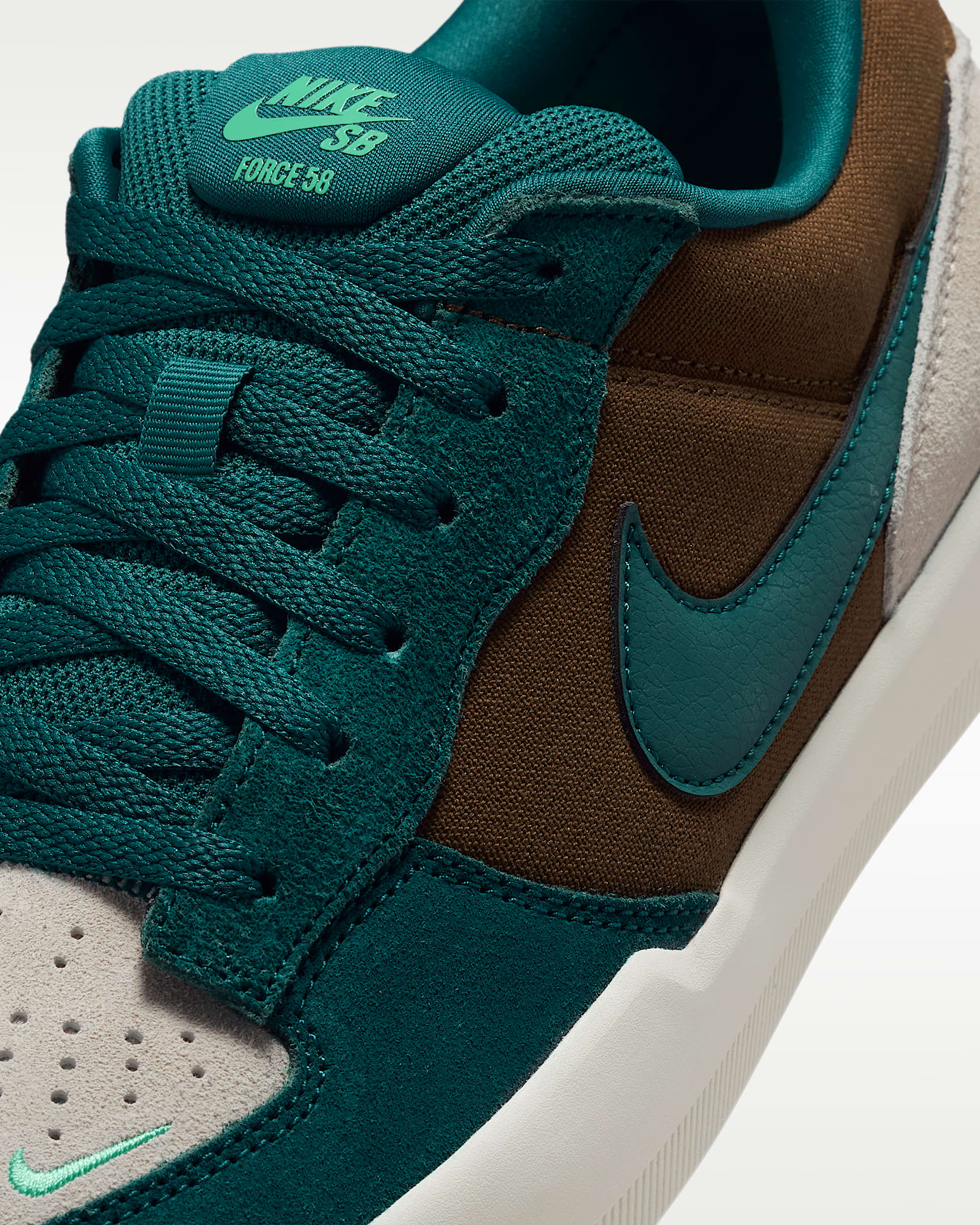 Nike SB Force 58 Skate Shoes. Nike CA