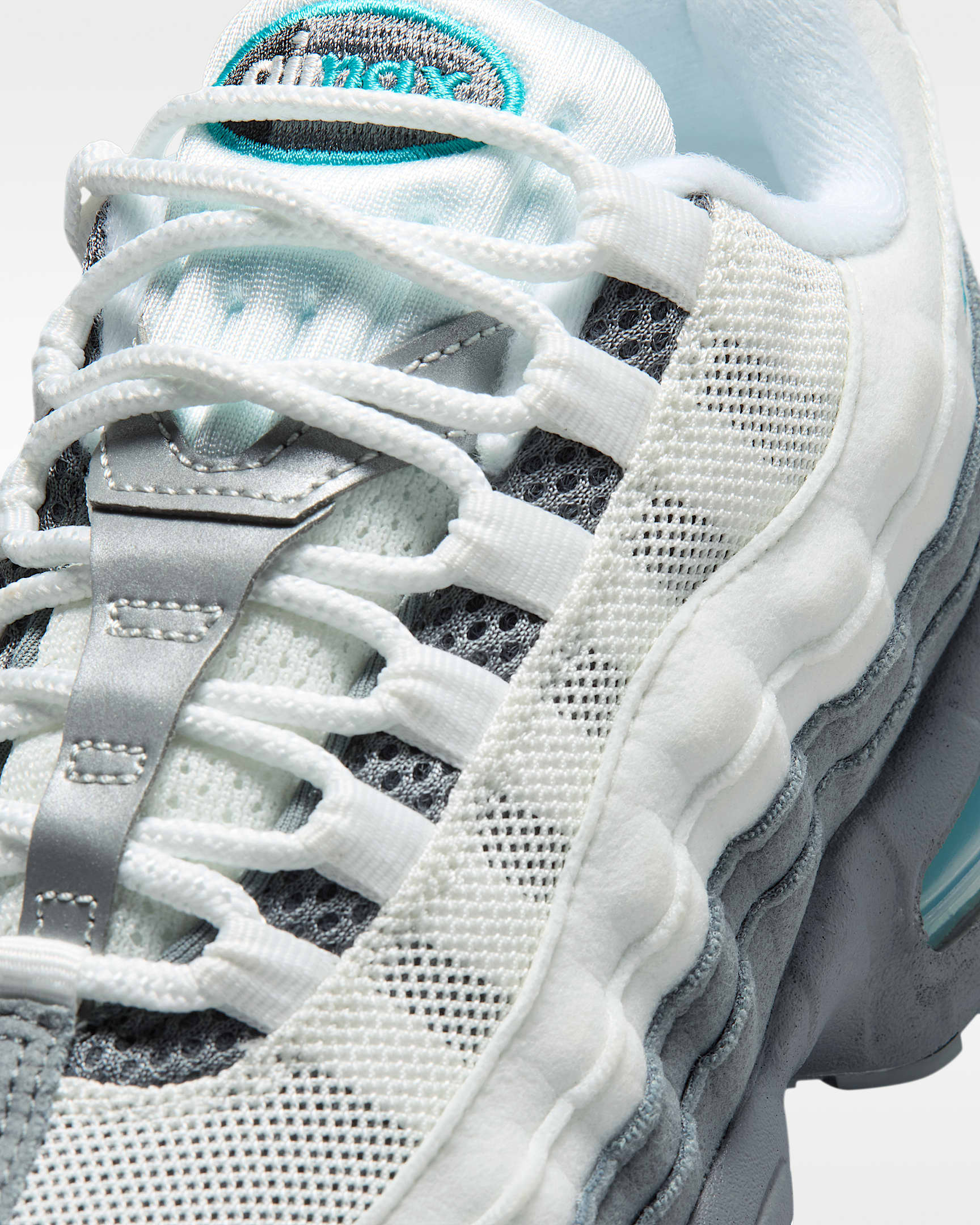 Nike Air Max 95 Big Bubble Older Kids' Shoes - Summit White/Smoke Grey/Dark Smoke Grey/Dusty Cactus