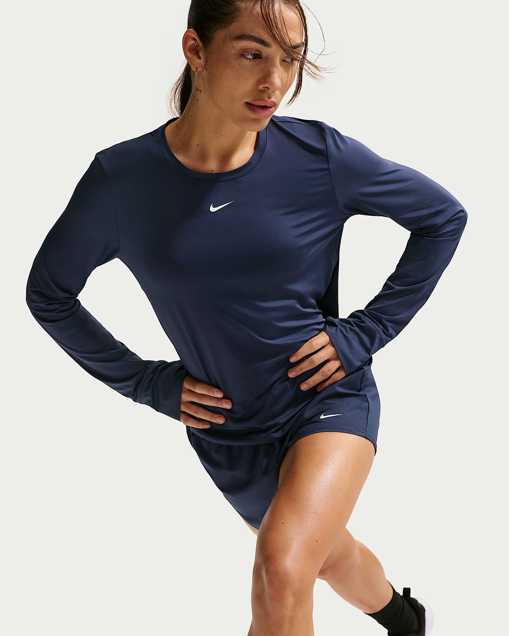 Nike One Classic Women's Dri-FIT Long-Sleeve Top - Midnight Navy/White