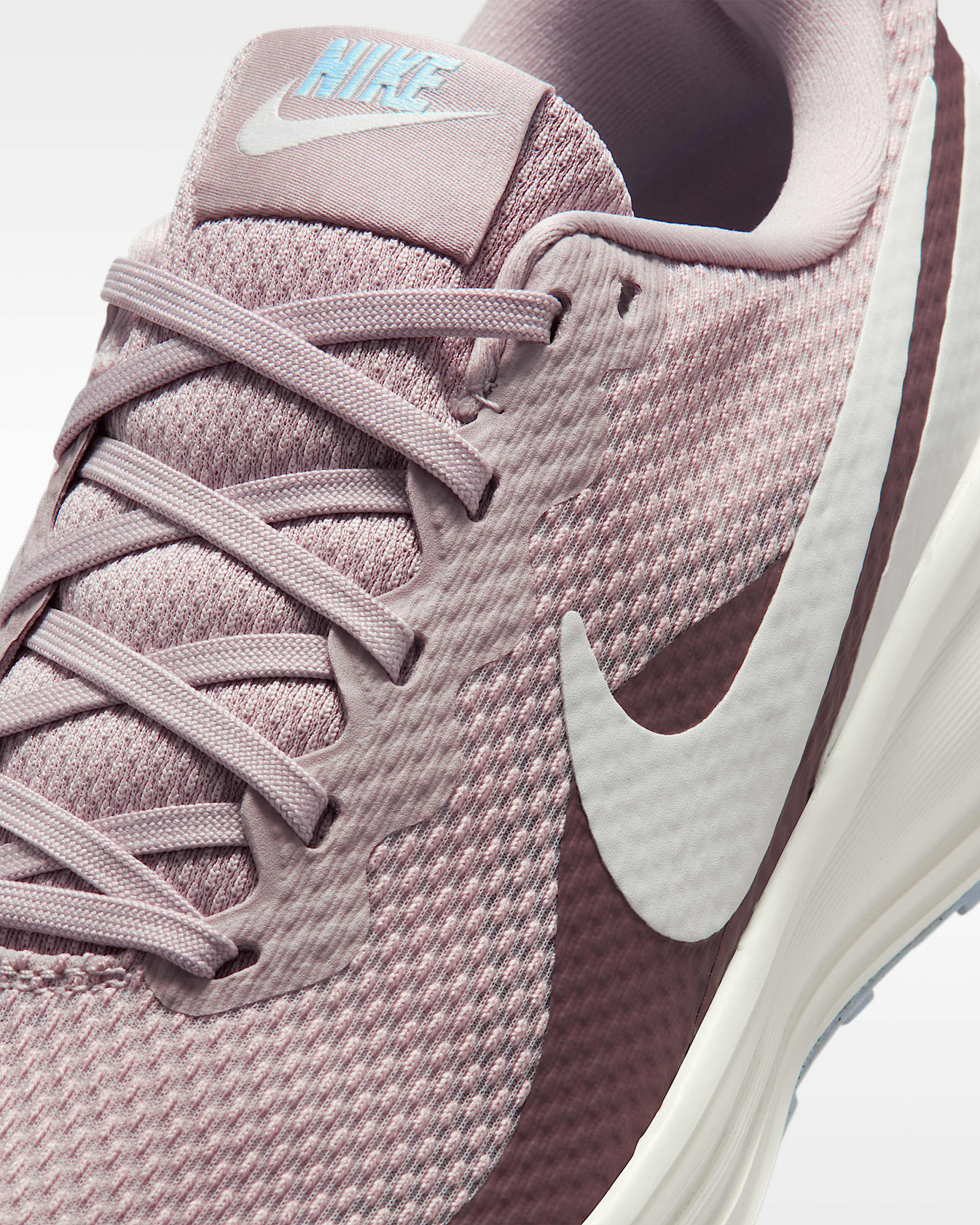 Nike Revolution 8 女款路跑鞋 - Particle Rose/Tattoo/Hydrogen Blue/Sail