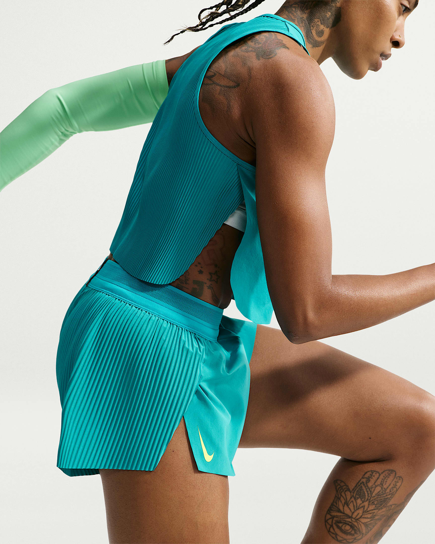 Damskie spodenki do biegania ze średnim stanem i wszytą bielizną Dri-FIT ADV 8 cm Nike AeroSwift - Energy/Lemon Venom