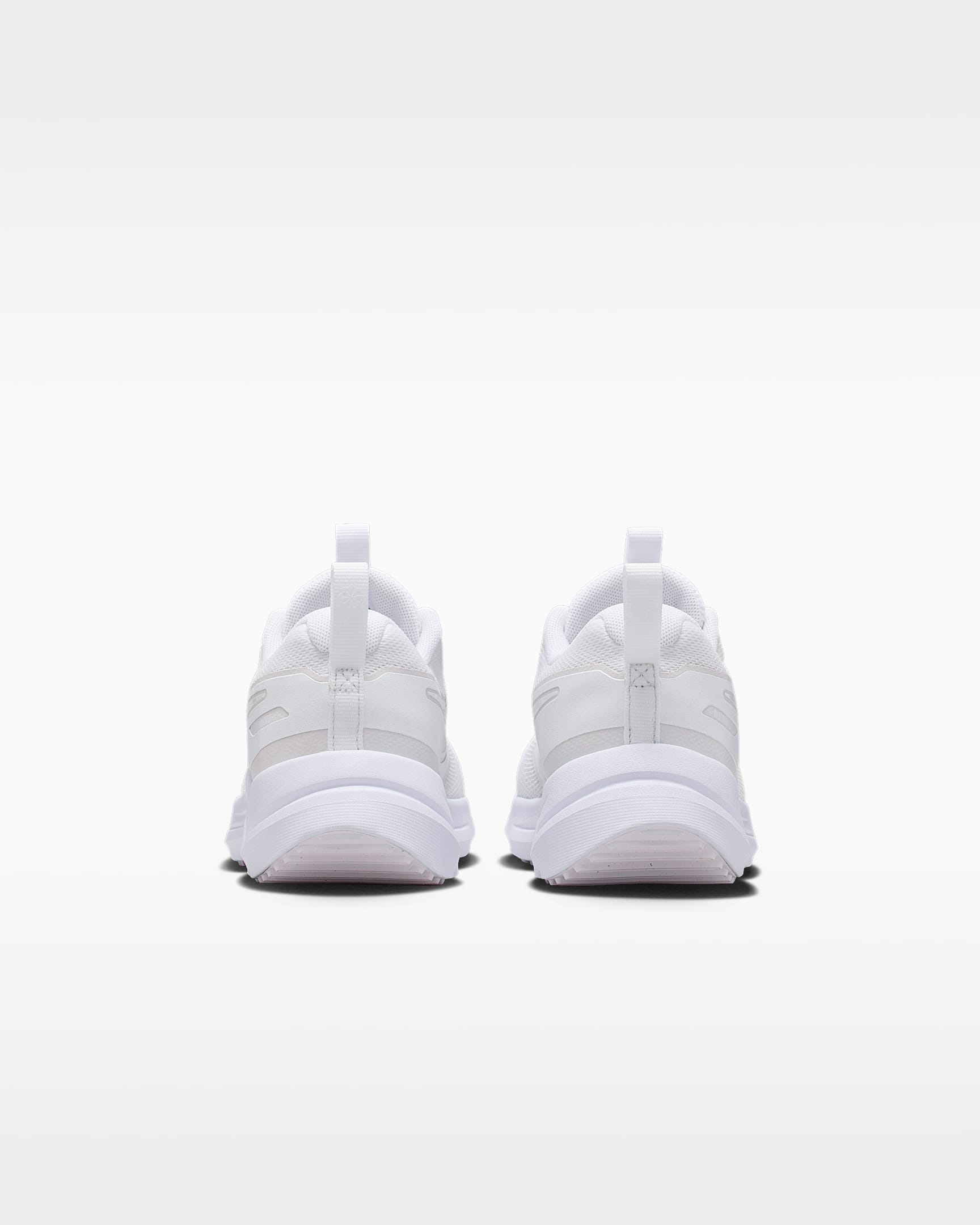 Nike Cosmic Runner Older Kids' Road Running Shoes - White/White/Platinum Tint