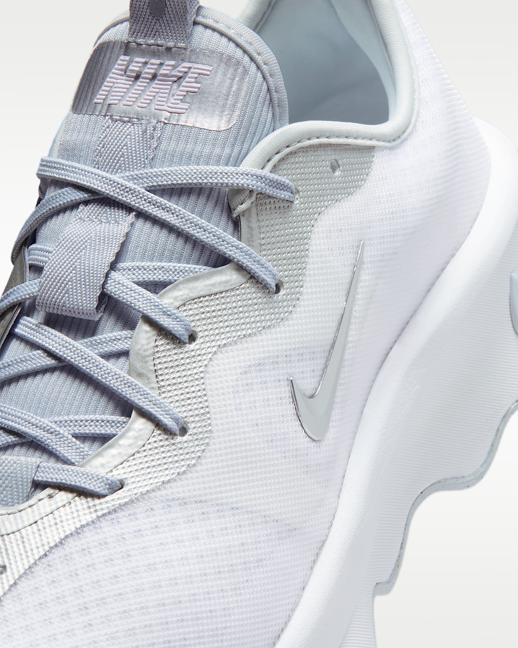 Scarpa da camminata Nike Motiva 2 – Donna - Bianco/Pure Platinum/Argento metallizzato