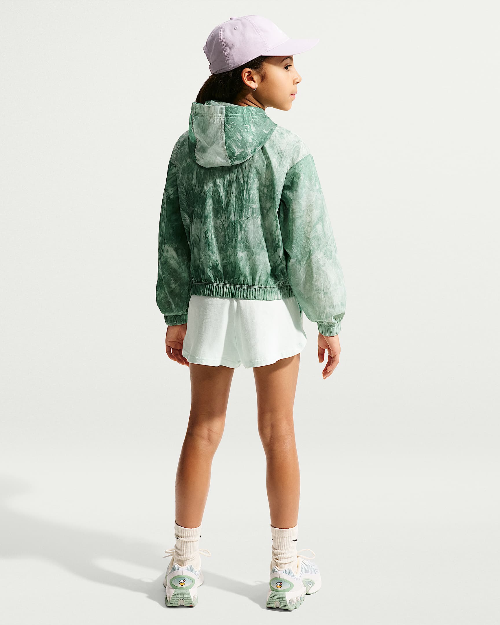 Nike Sportswear Club vevd treningsjakke til jente - Barely Green/Soft Pearl