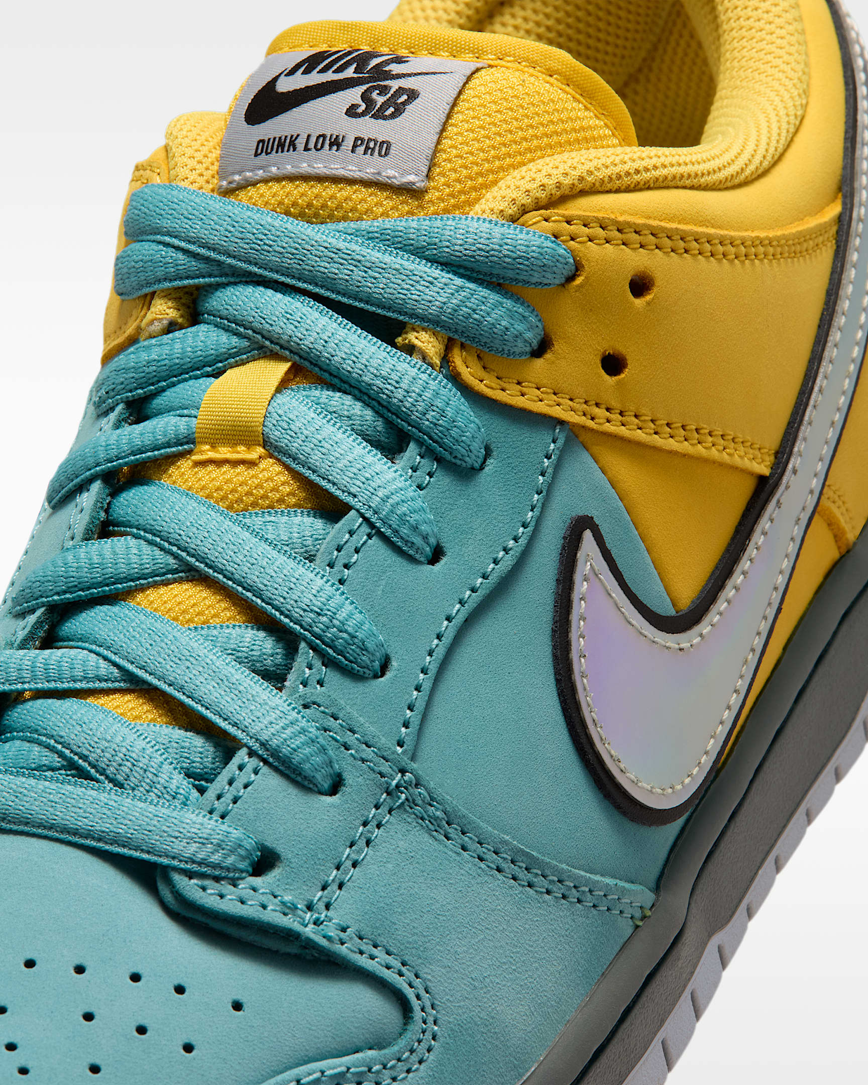 Chaussures de skateboard Nike SB Dunk Low Pro - Lightning/Denim Turquoise/Iron Grey/Wolf Grey
