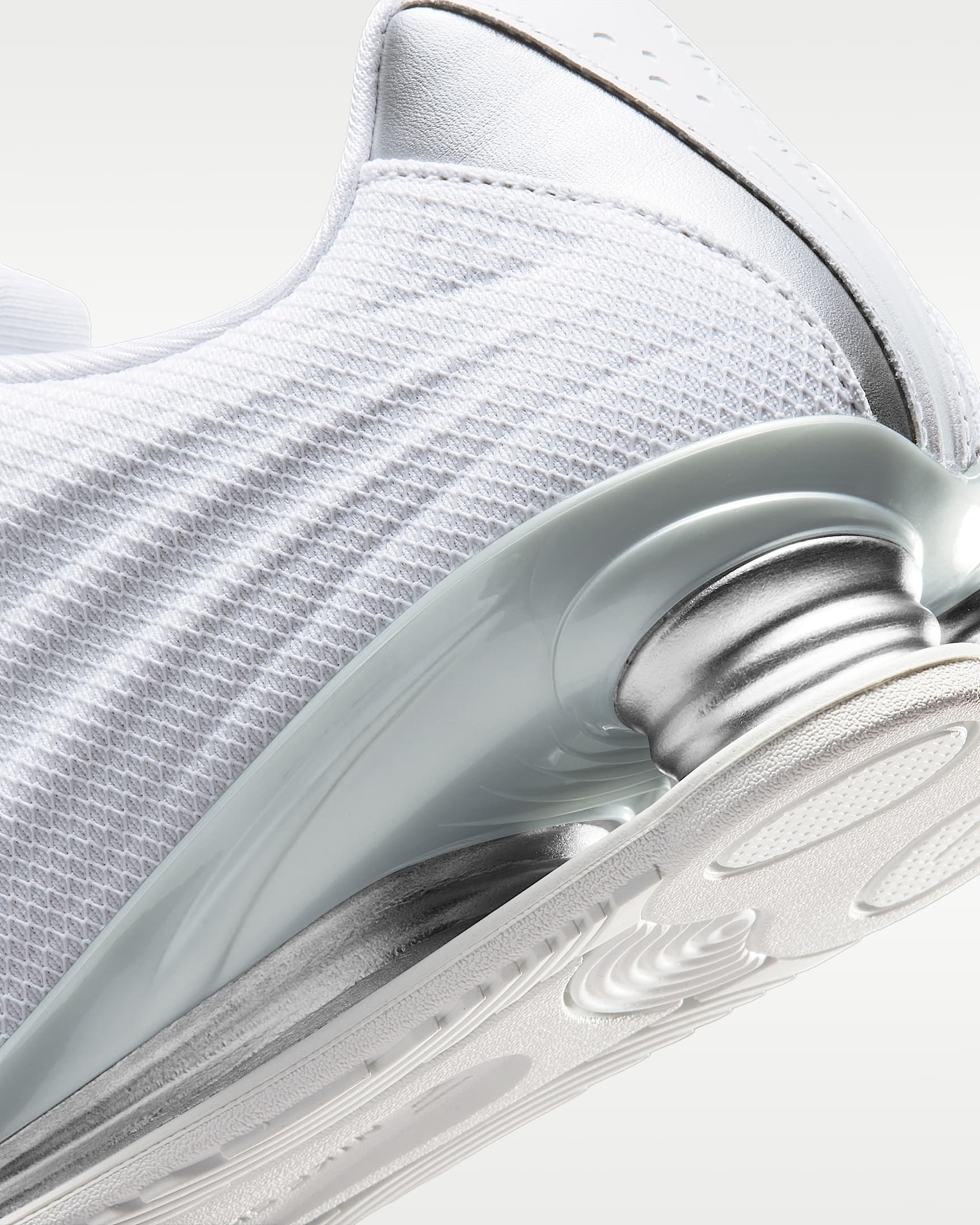 Nike Shox Z Women's Shoes - White/Metallic Silver