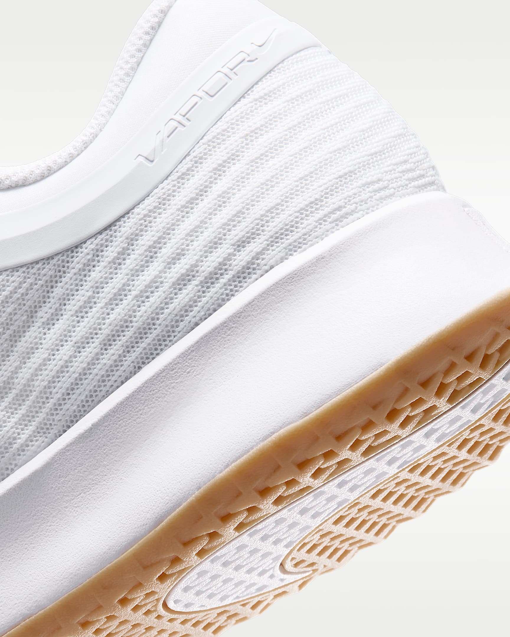 Nike Vapor Pro 3 男款硬地球場網球鞋 - 白色/Summit White/Linen/Light Orewood Brown
