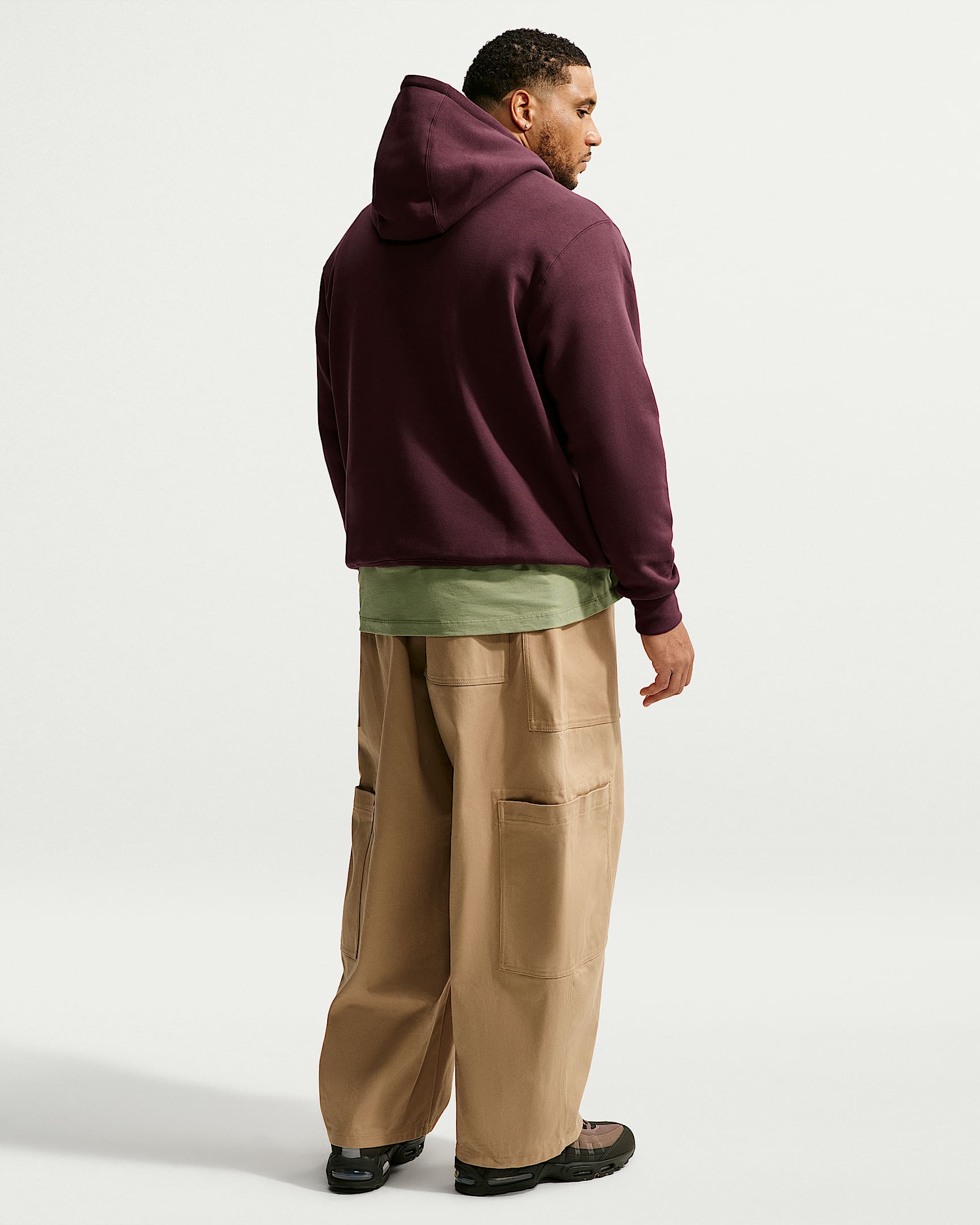 Nike Club Men's Pullover Fleece Hoodie - Burgundy Crush/Burgundy Crush/Metallic Gold