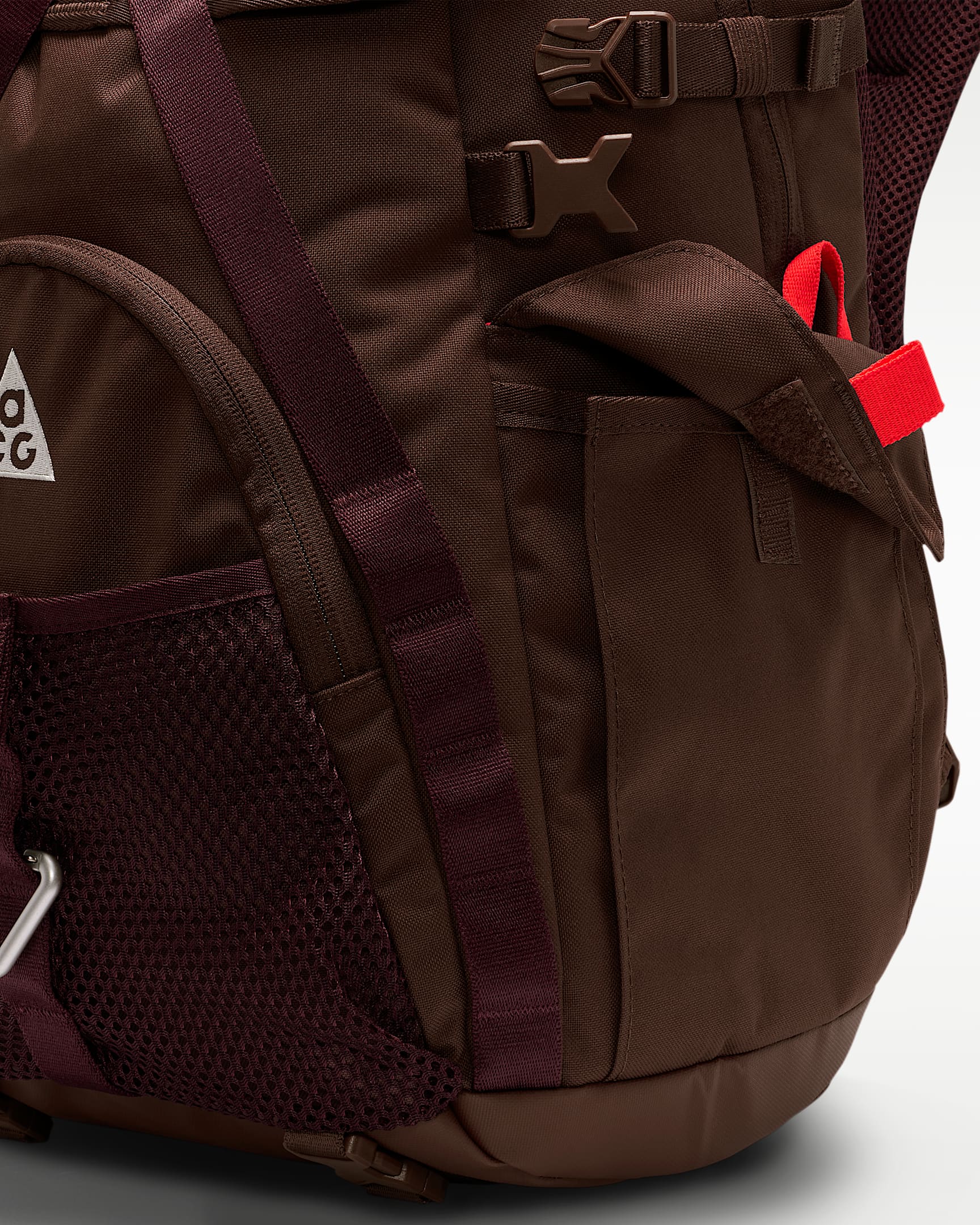 ACG DAYMAX Backpack (25L) - Light Chocolate/Mystic Dates/Summit White