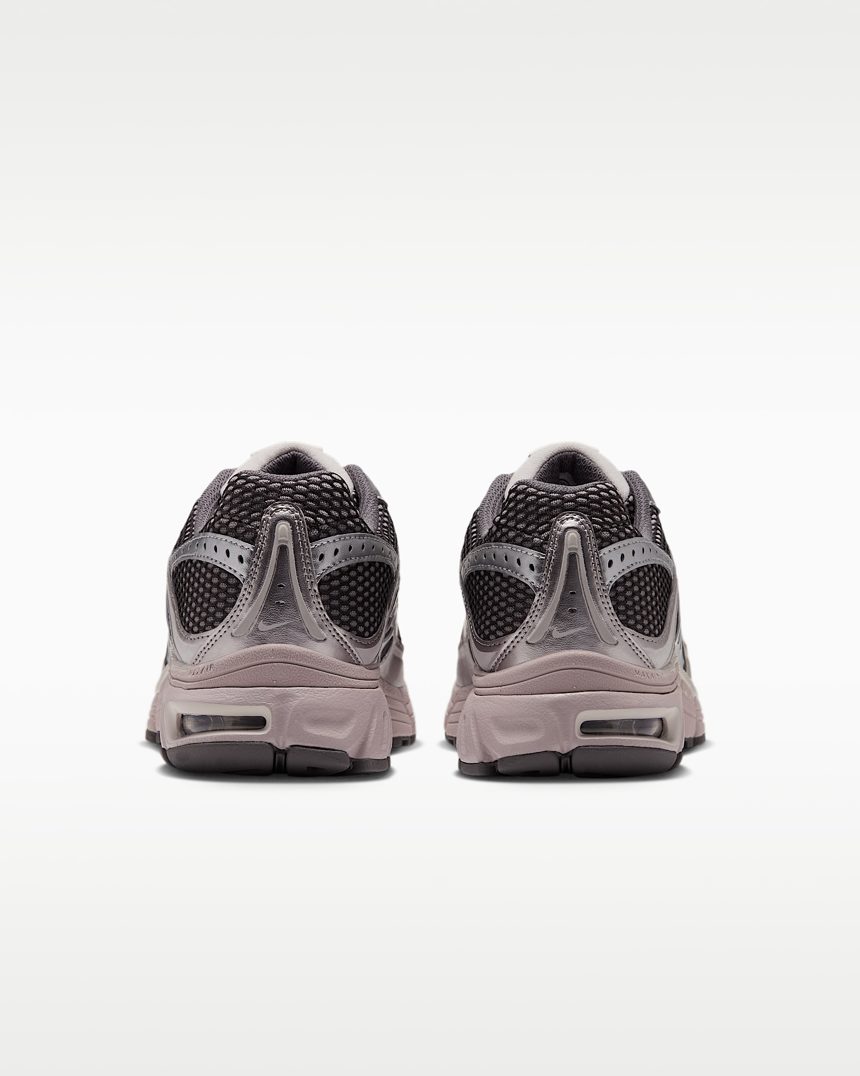 Chaussure avec détails réfléchissants Nike Air Max Moto 2K pour femme - Cave Stone/Enigma Stone/Metallic Silver/Cream II