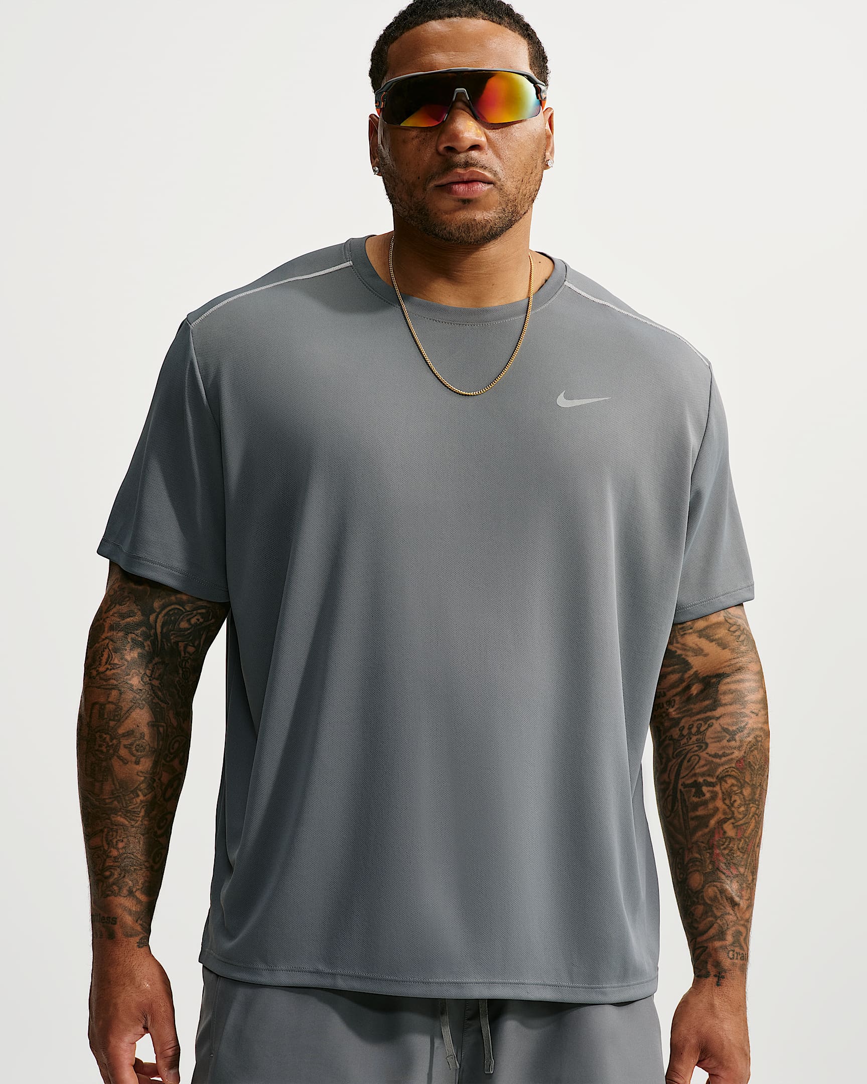 Nike Miler Men's Dri-FIT Short-Sleeve Running Top - Smoke Grey/Iron Grey
