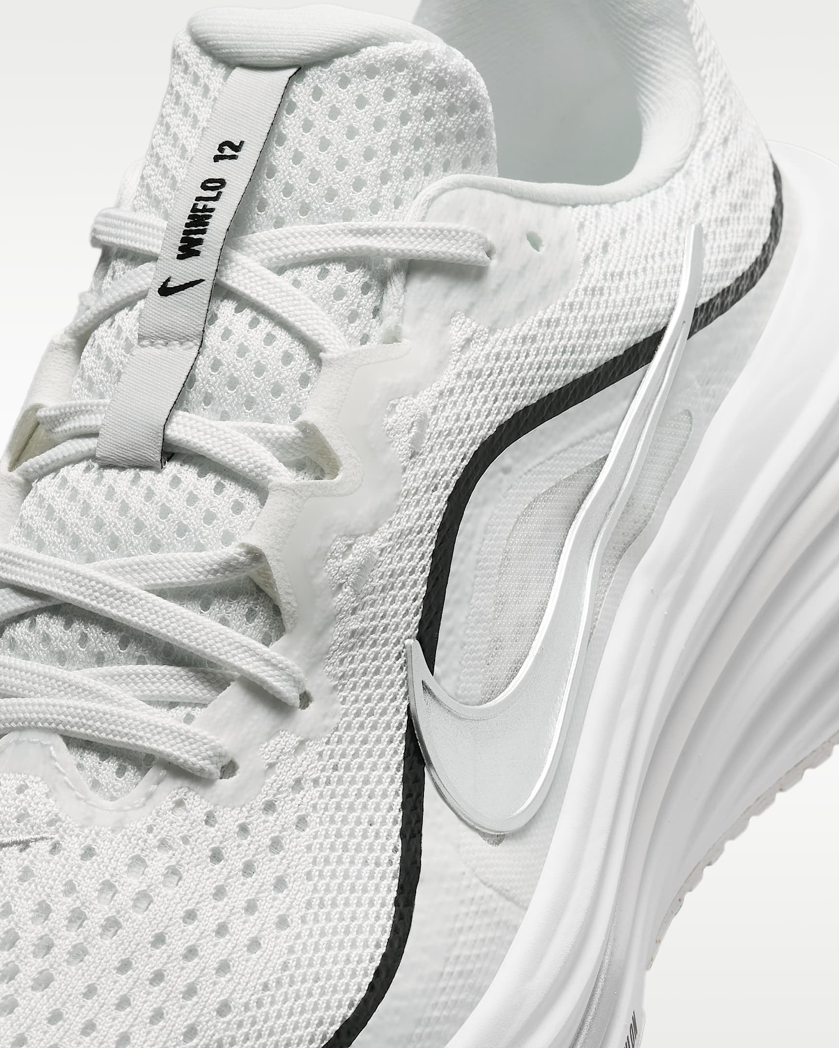 Nike Winflo 12 Women's Road Running Shoes - Summit White/Black/Metallic Silver