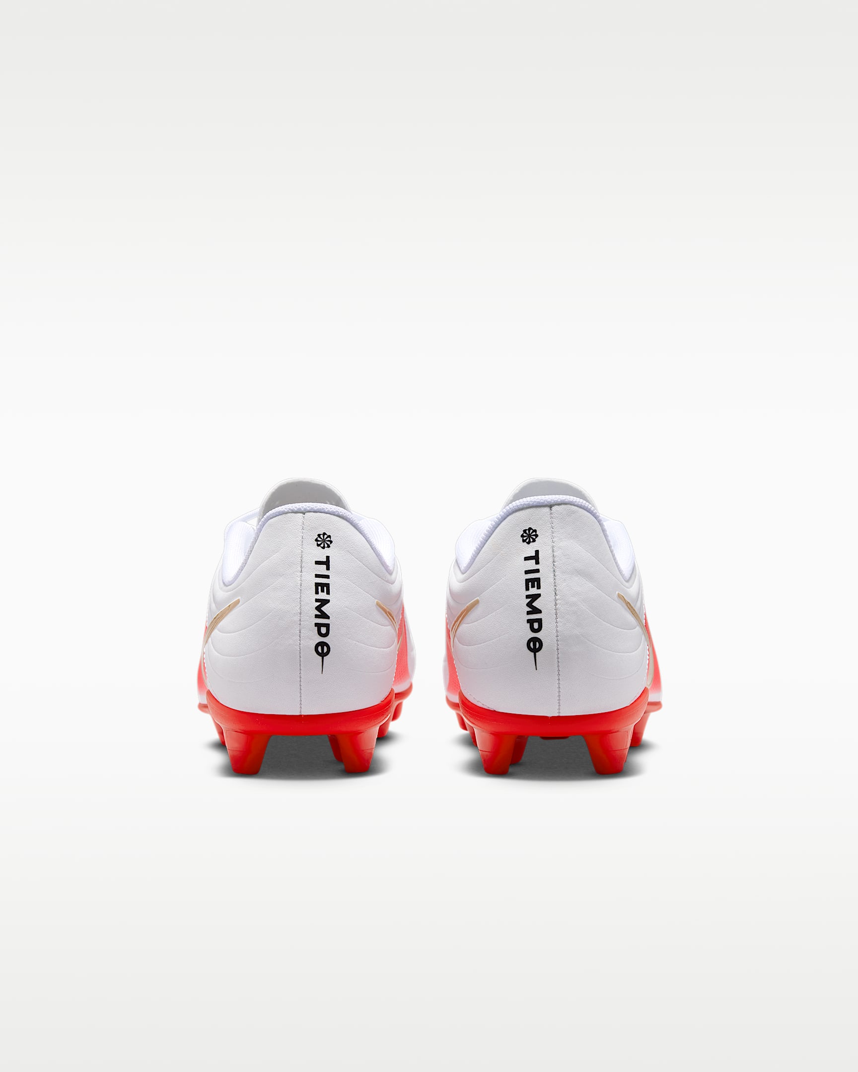 Nike Jr. Tiempo Maestro Club Big Kids' Multi-Ground Low-Top Football Boots - White/Bright Crimson/Blur