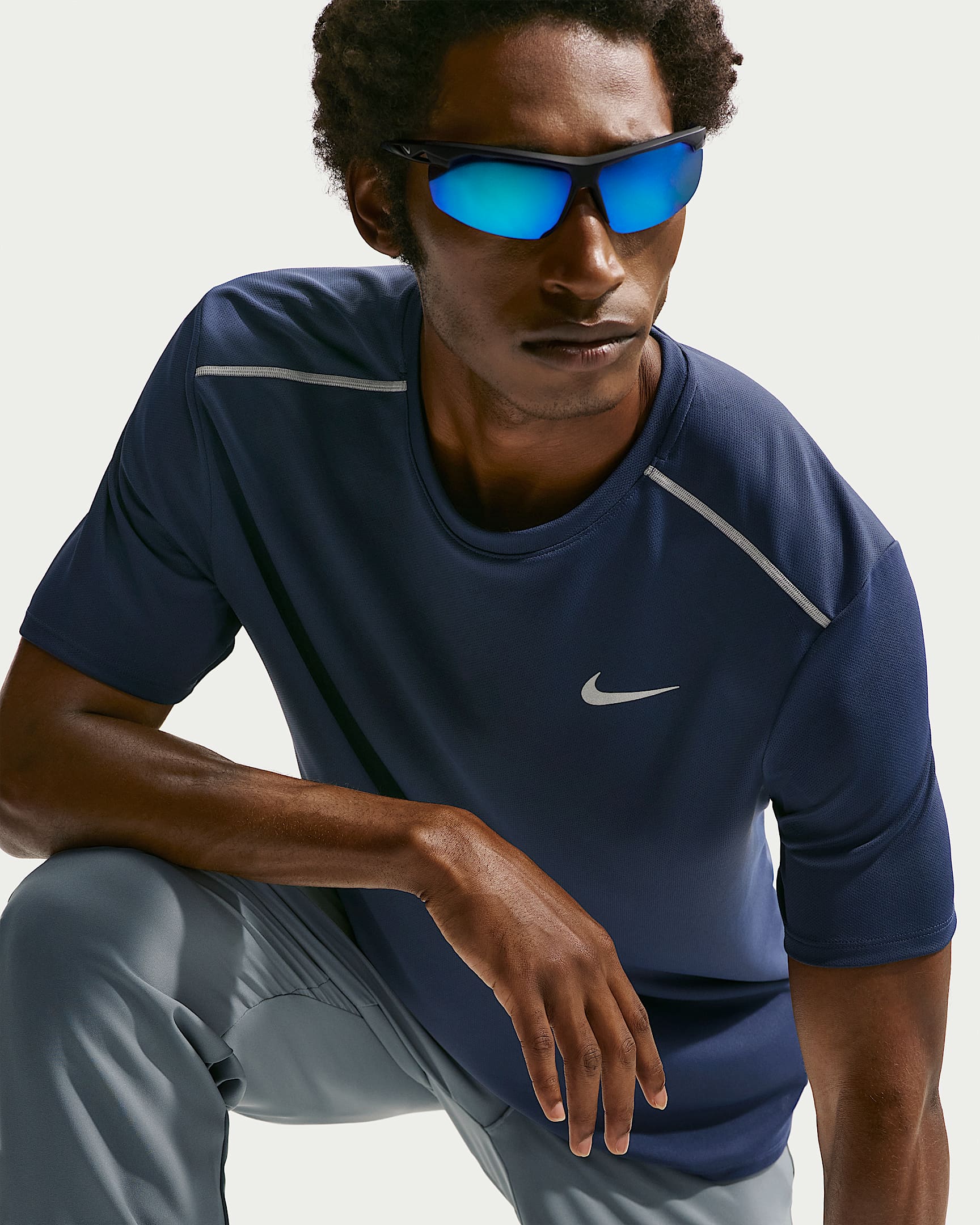 Nike Miler Men's Dri-FIT Short-Sleeve Running Top - Midnight Navy/Obsidian