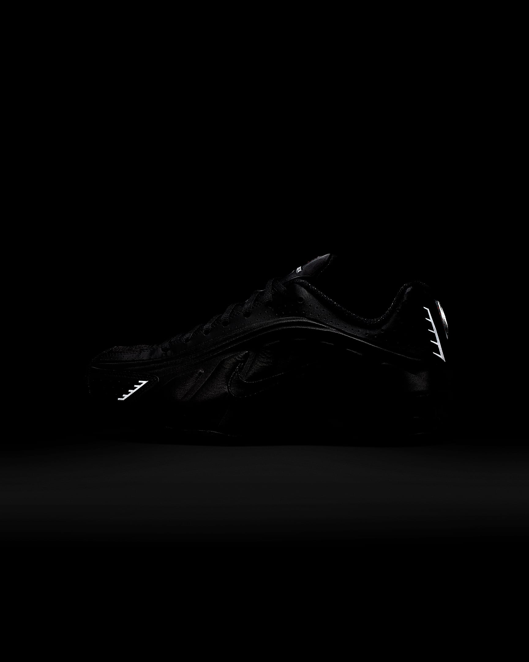 Nike Shox R4 Women's Shoes - Black/Black/Max Orange/Black